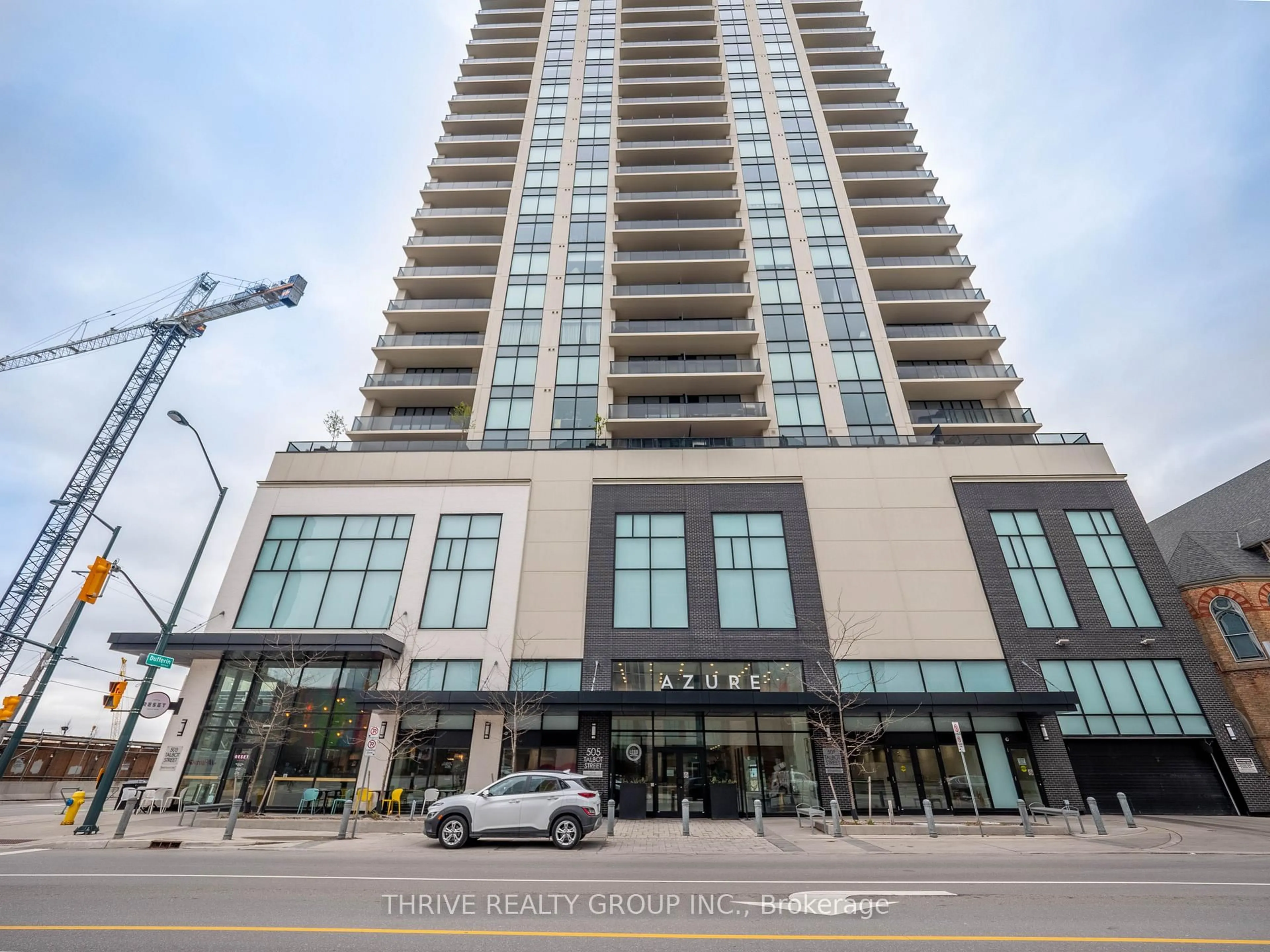 Indoor foyer for 505 Talbot St #1705, London East Ontario N6A 2S6
