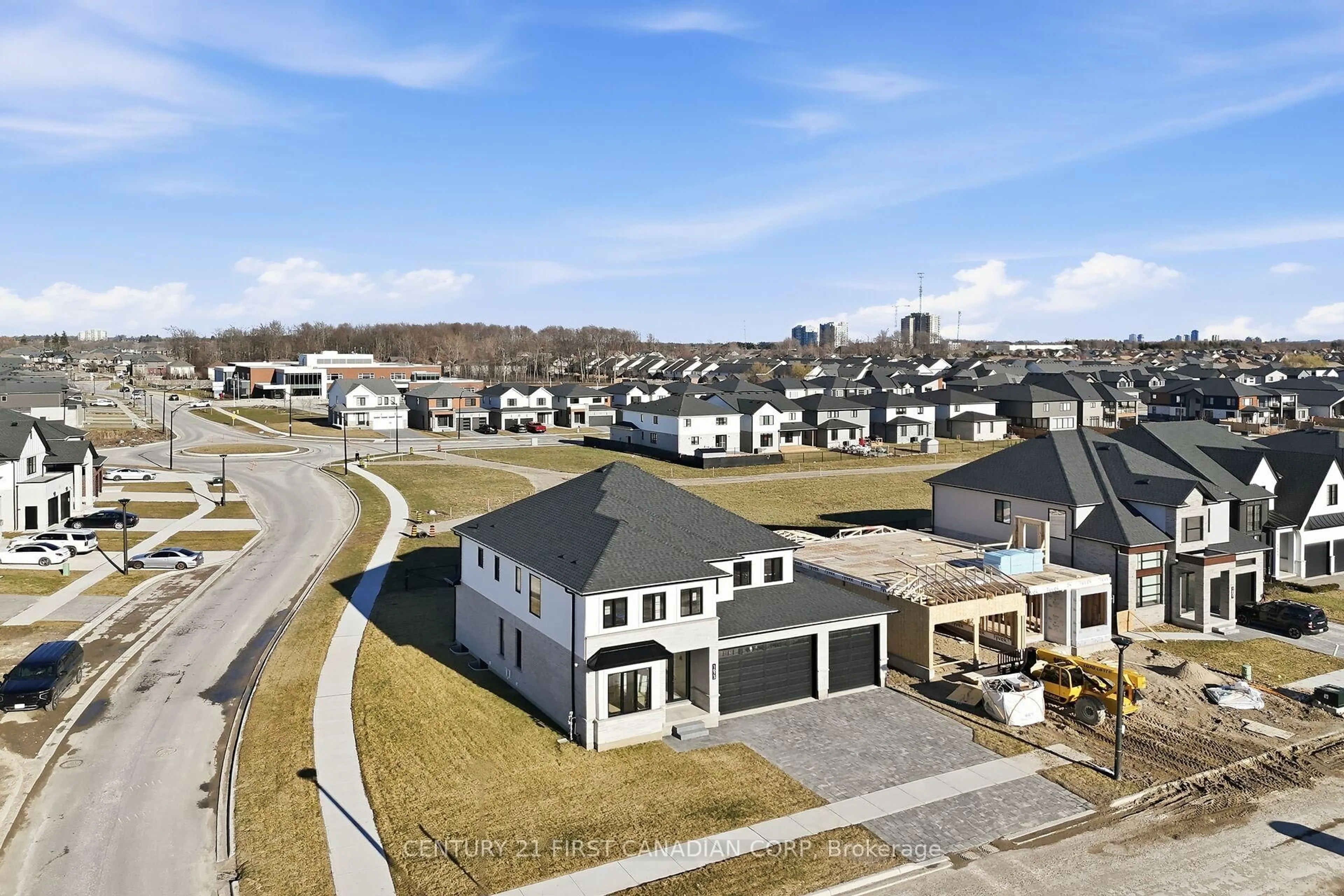 A pic from outside/outdoor area/front of a property/back of a property/a pic from drone, street for 1673 Medway Park Dr, London North Ontario N6G 3W1