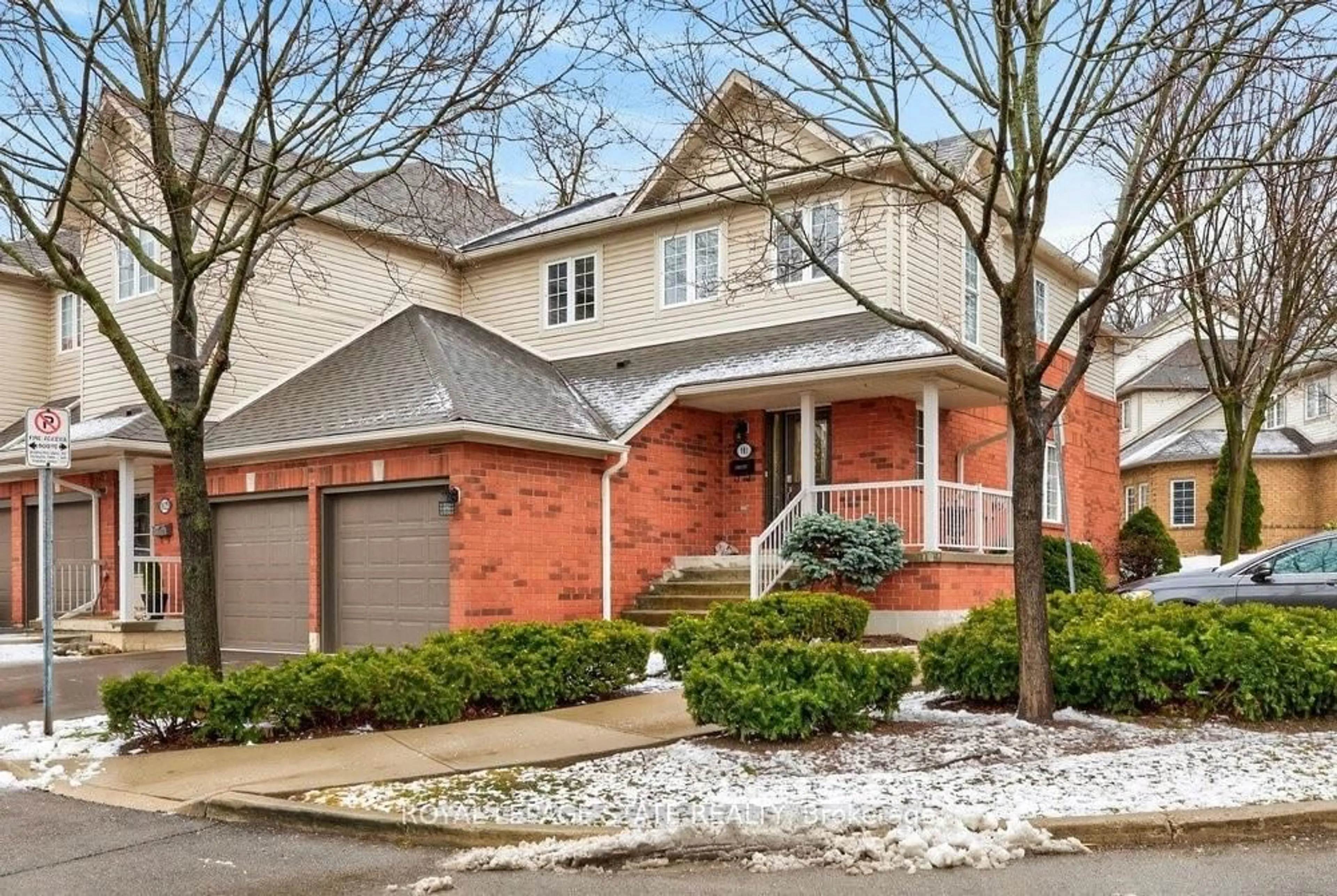 Home with brick exterior material, street for 100 Beddoe Dr #101, Hamilton Ontario L8P 4Z2