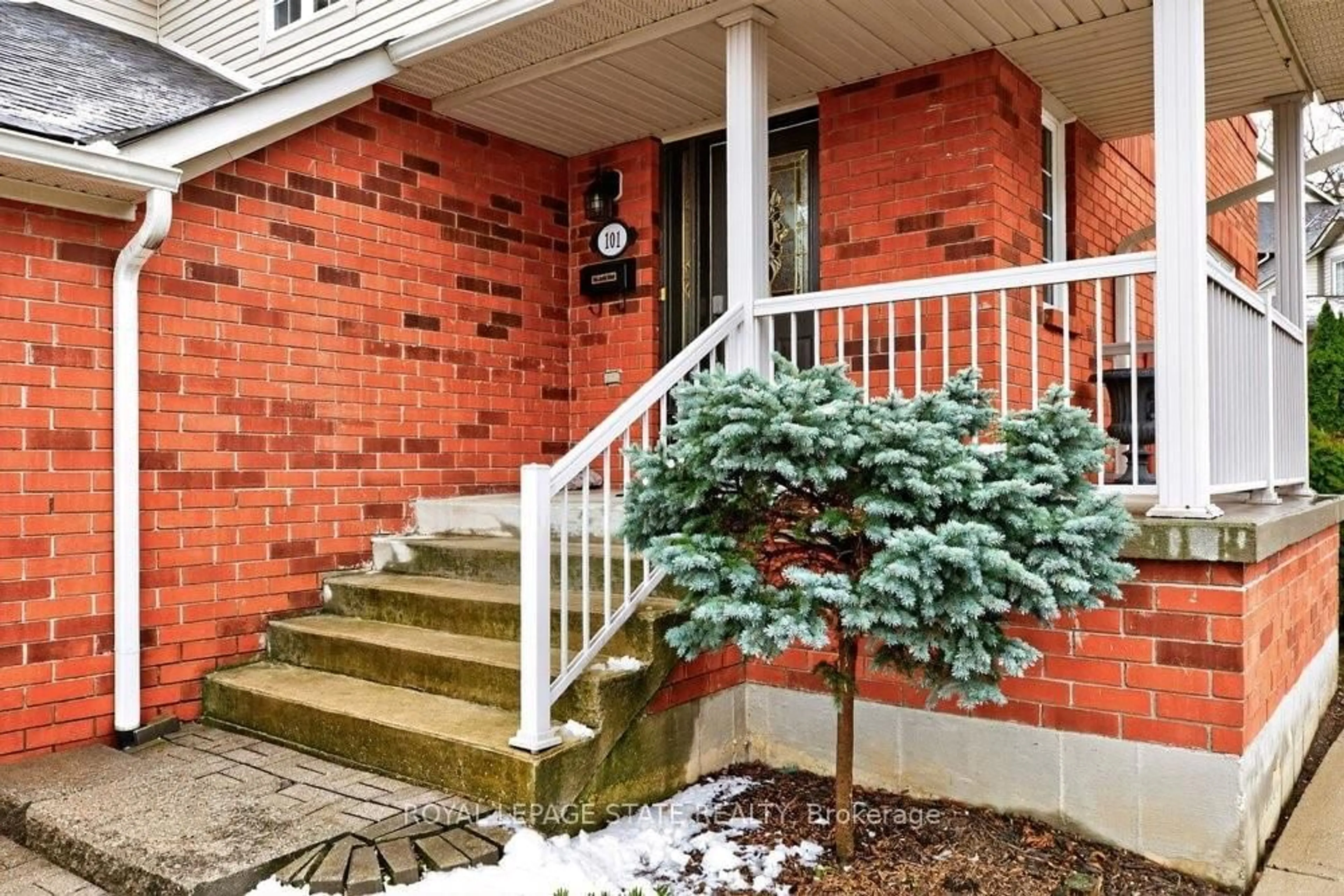 Unknown for 100 Beddoe Dr #101, Hamilton Ontario L8P 4Z2