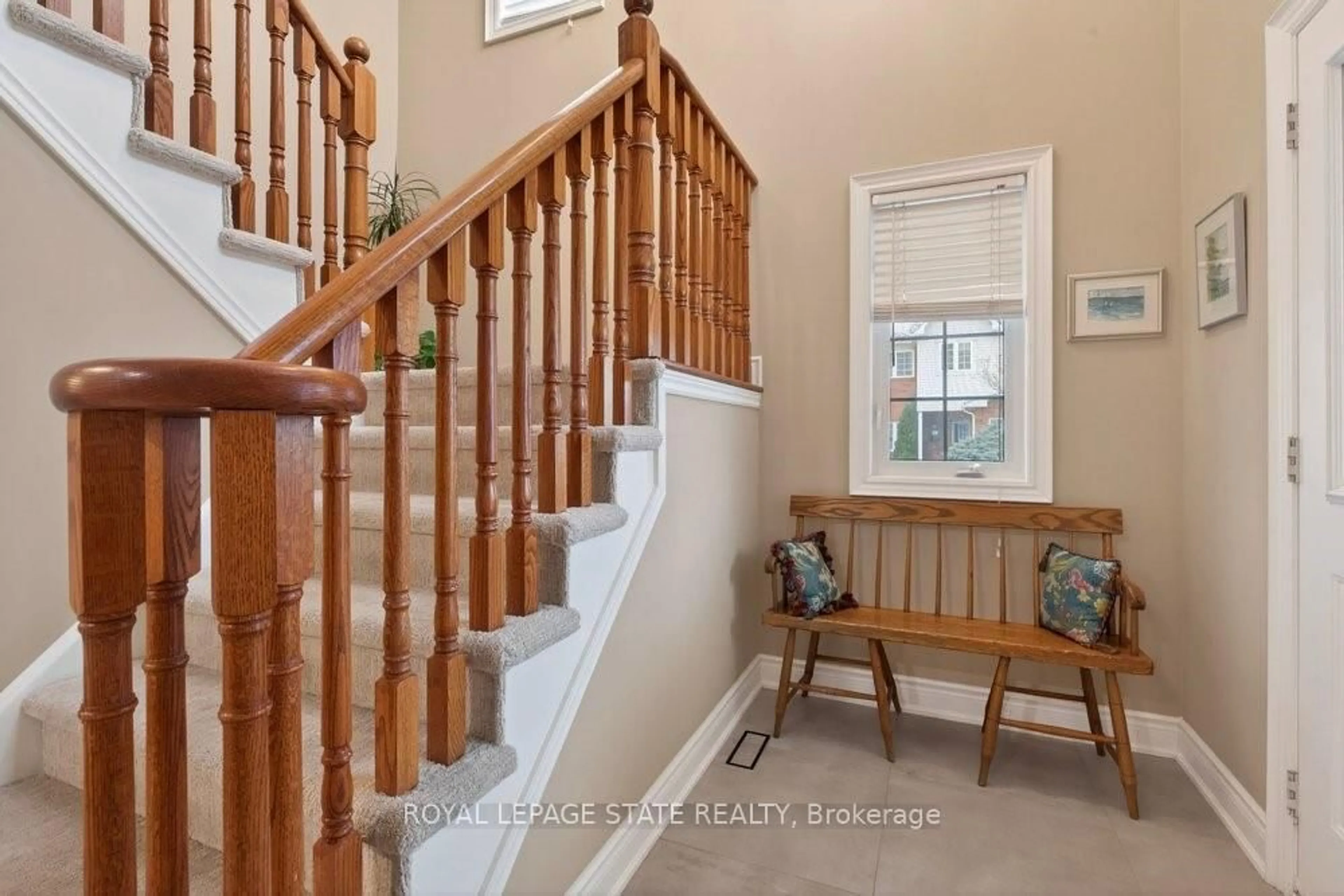 Unknown for 100 Beddoe Dr #101, Hamilton Ontario L8P 4Z2