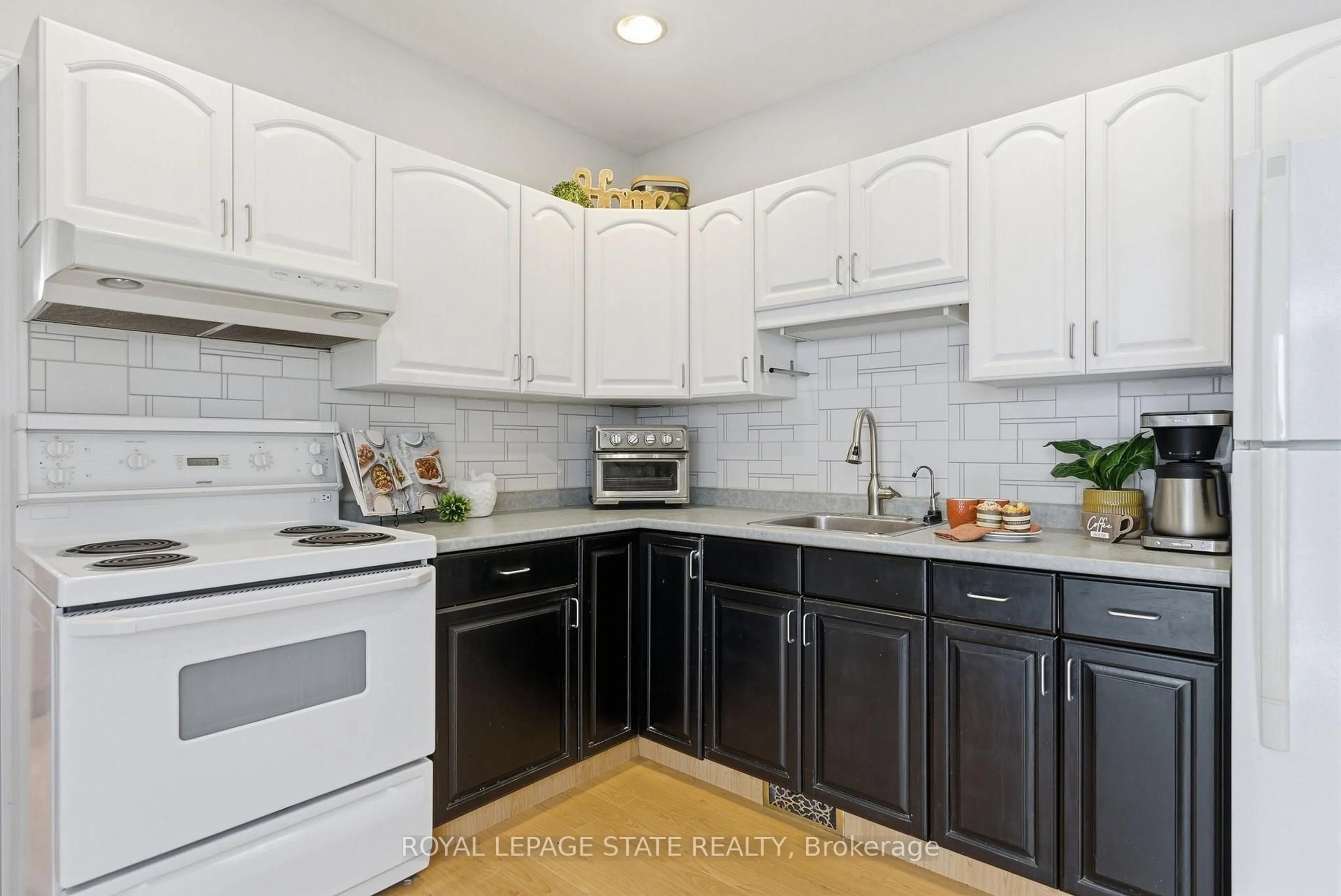 Unknown for 269 Grey St, Brantford Ontario N3S 4W9