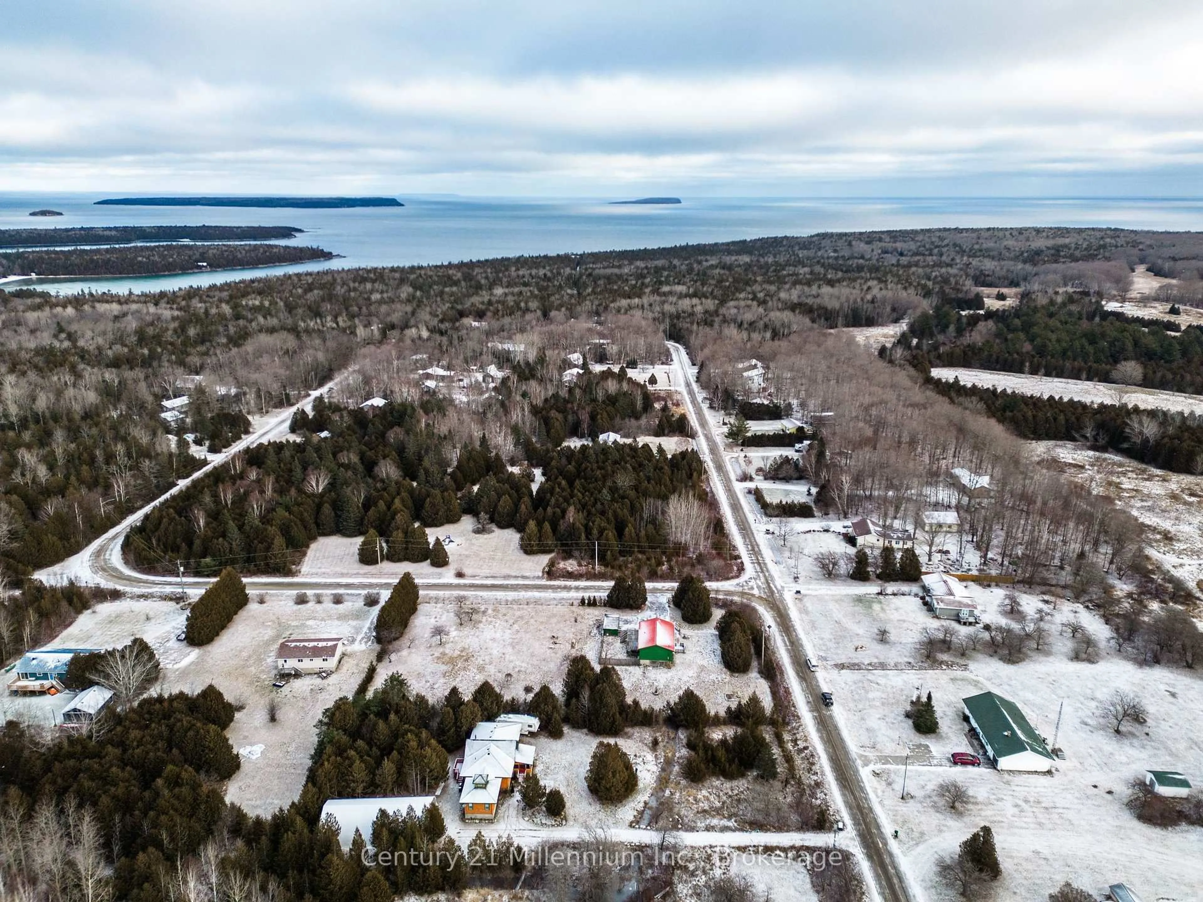 A pic from outside/outdoor area/front of a property/back of a property/a pic from drone, water/lake/river/ocean view for 25 Maple Golf Cres, Northern Bruce Peninsula Ontario N0H 2R0