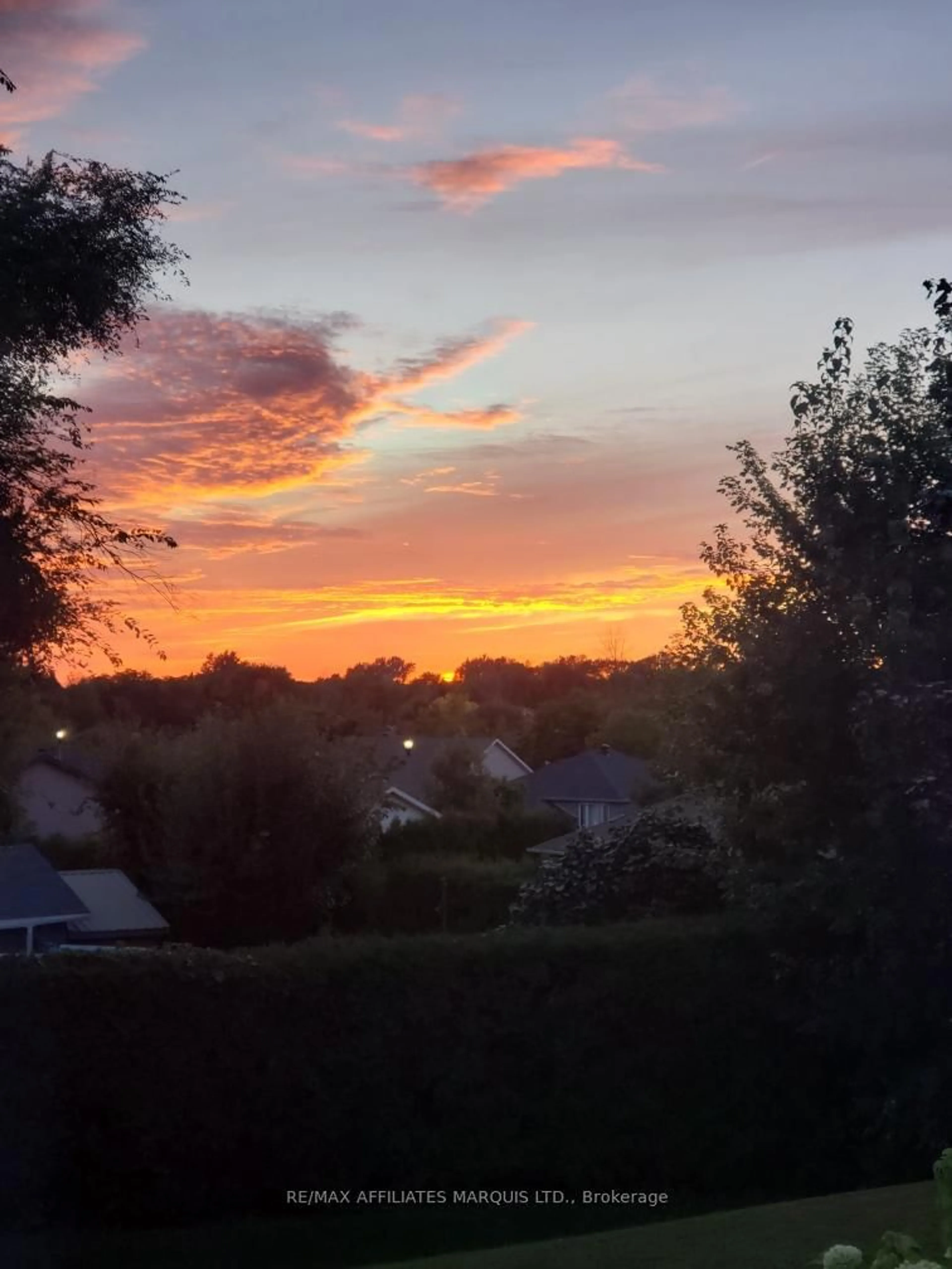 Blurry image for 2000 Blessed Sacrament Dr, Cornwall Ontario K6H 7N5