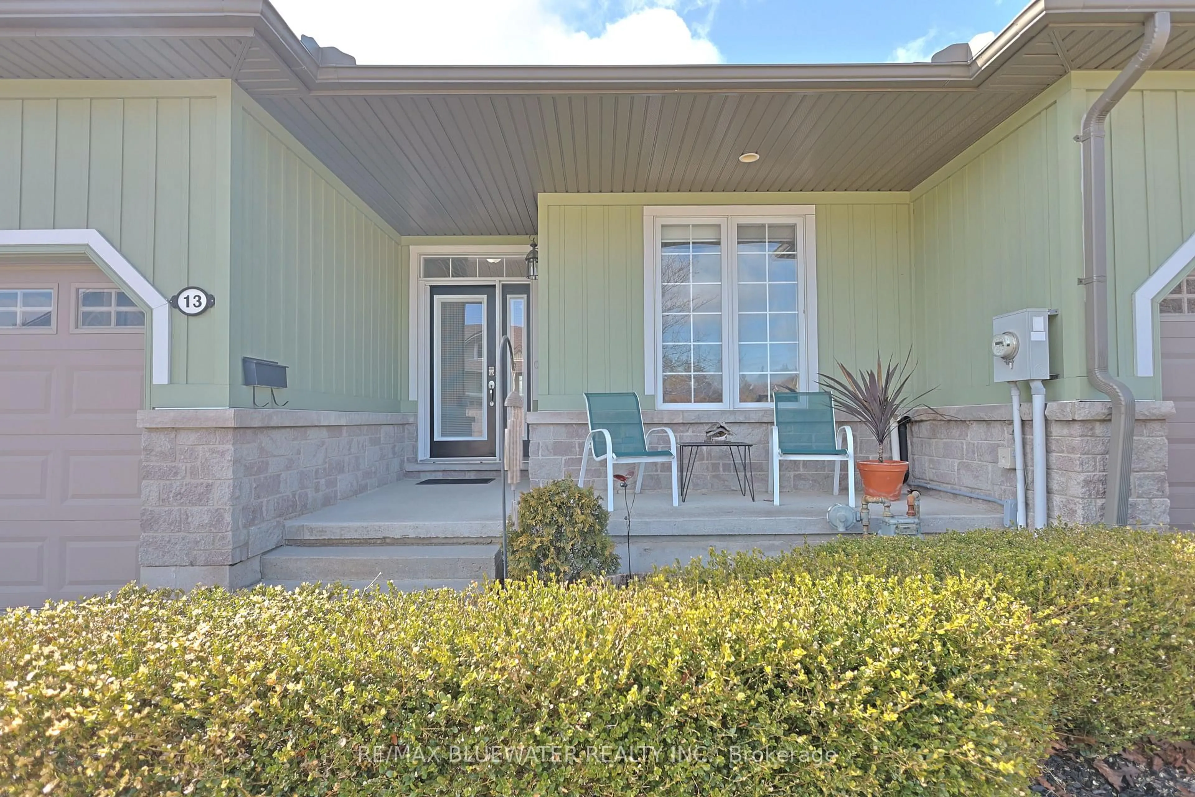 Unknown for 13 Oakwood Links Lane, South Huron Ontario N0M 1T0