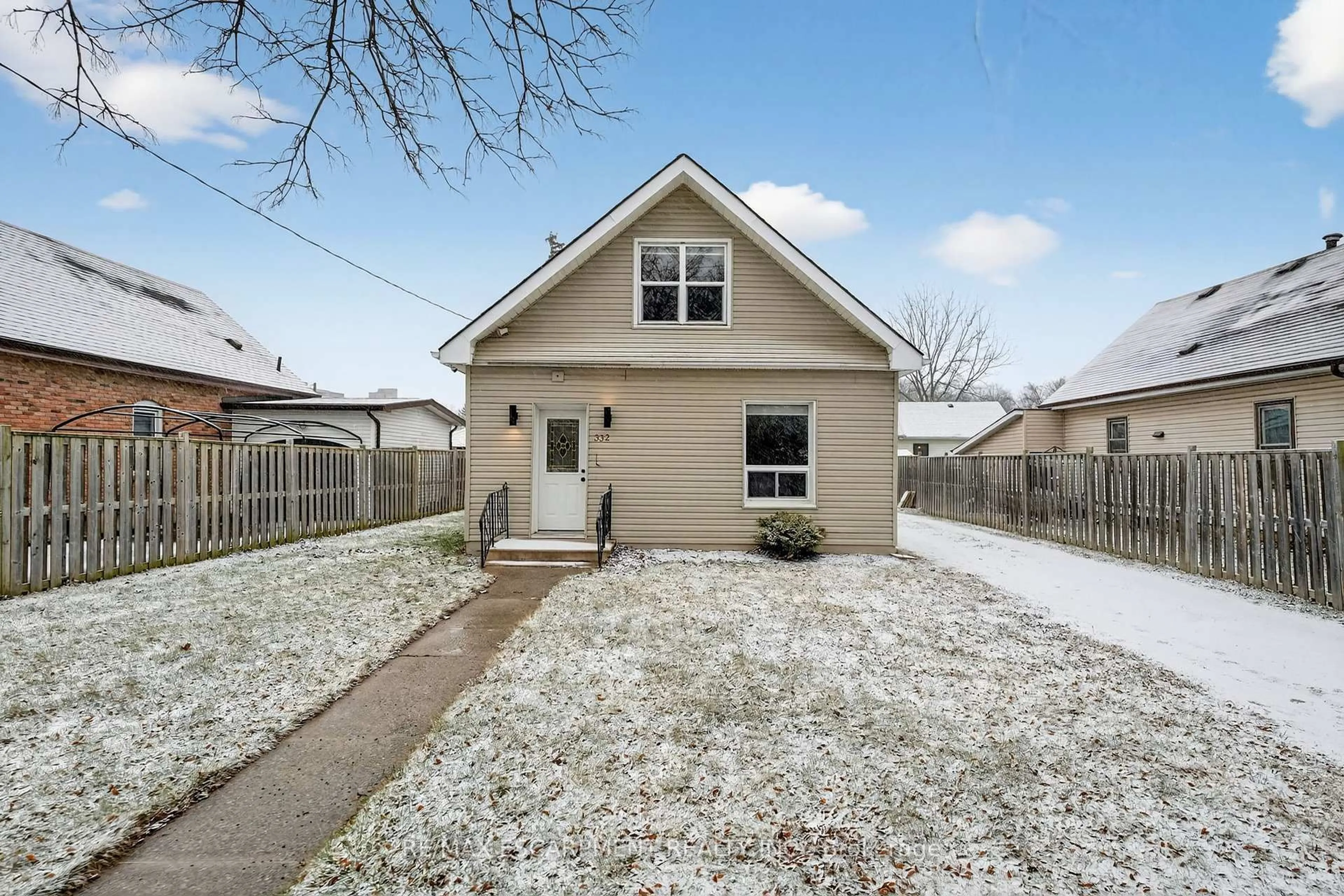 Unknown for 332 QUEEN St, Norfolk Ontario N3Y 3Z1