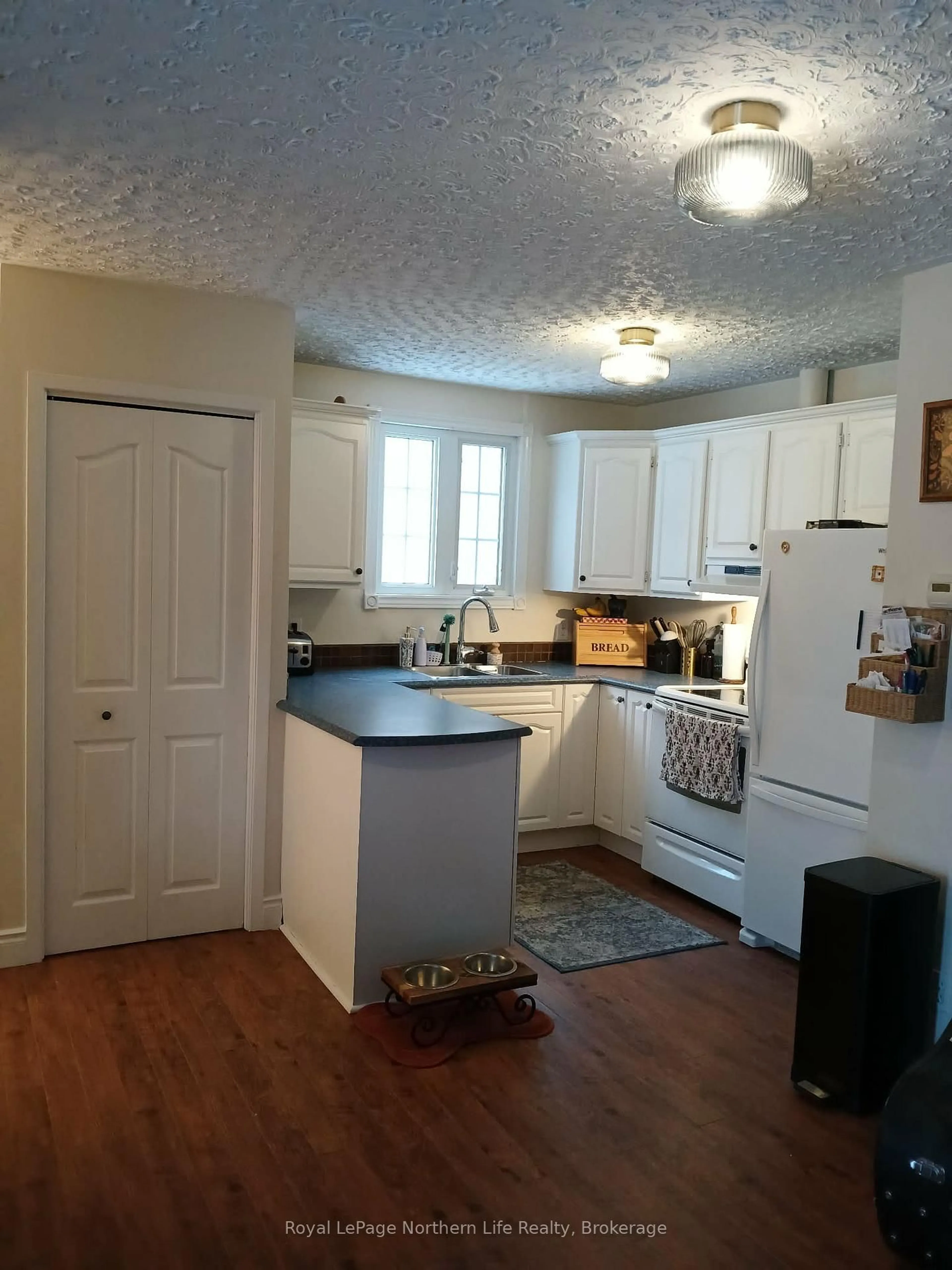 Open concept kitchen, unknown for 337 NINTH St, Mattawa Ontario P0H 1V0