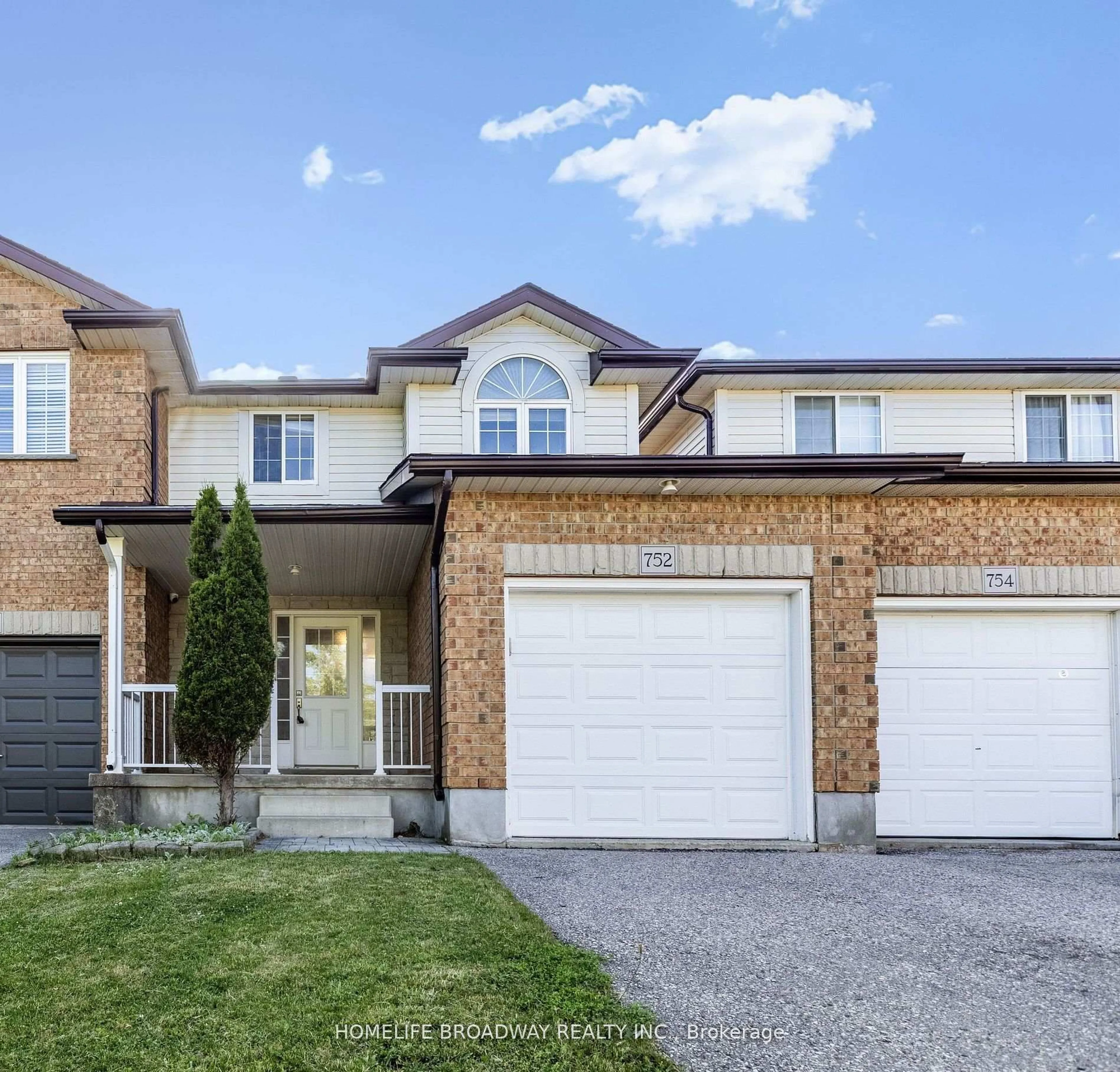 Home with brick exterior material, street for 752 Paris Blvd, Waterloo Ontario N2T 2Y1