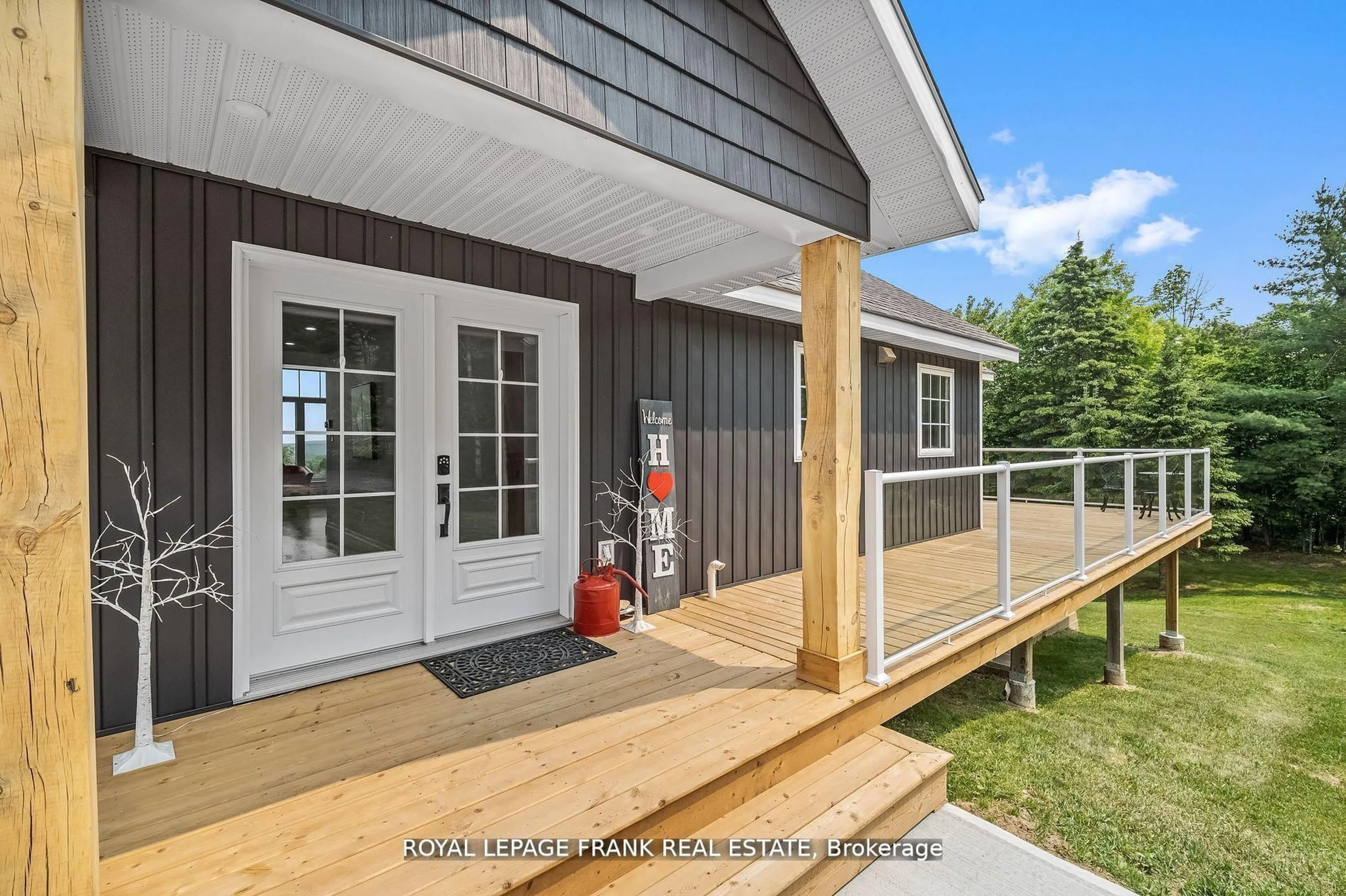 Home with vinyl exterior material, mountain view for 370 Detlor Rd, Bancroft Ontario K0L 1C0