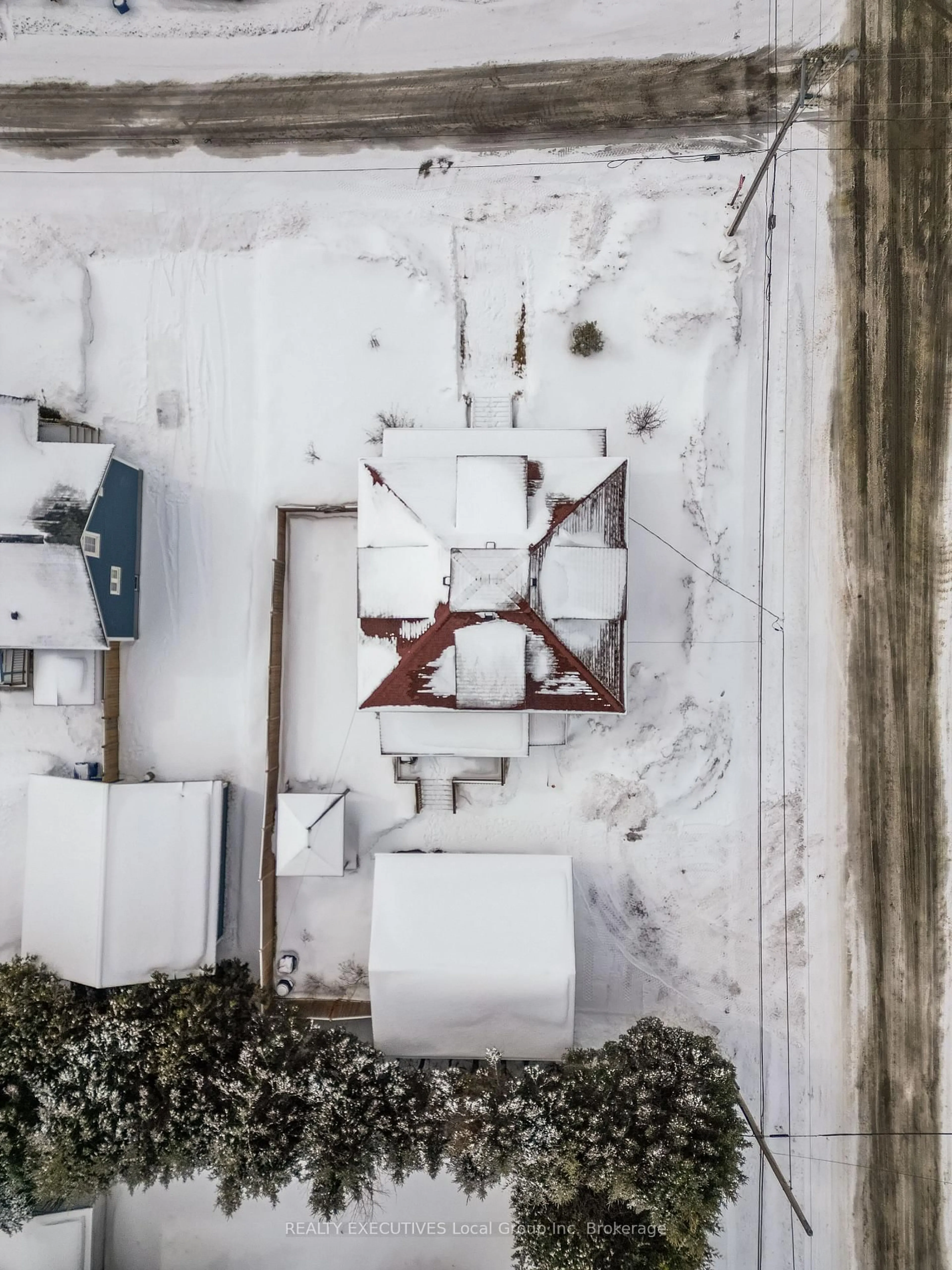 A pic from outside/outdoor area/front of a property/back of a property/a pic from drone, building for 10 Dubeau St, West Nipissing Ontario P0H 2M0