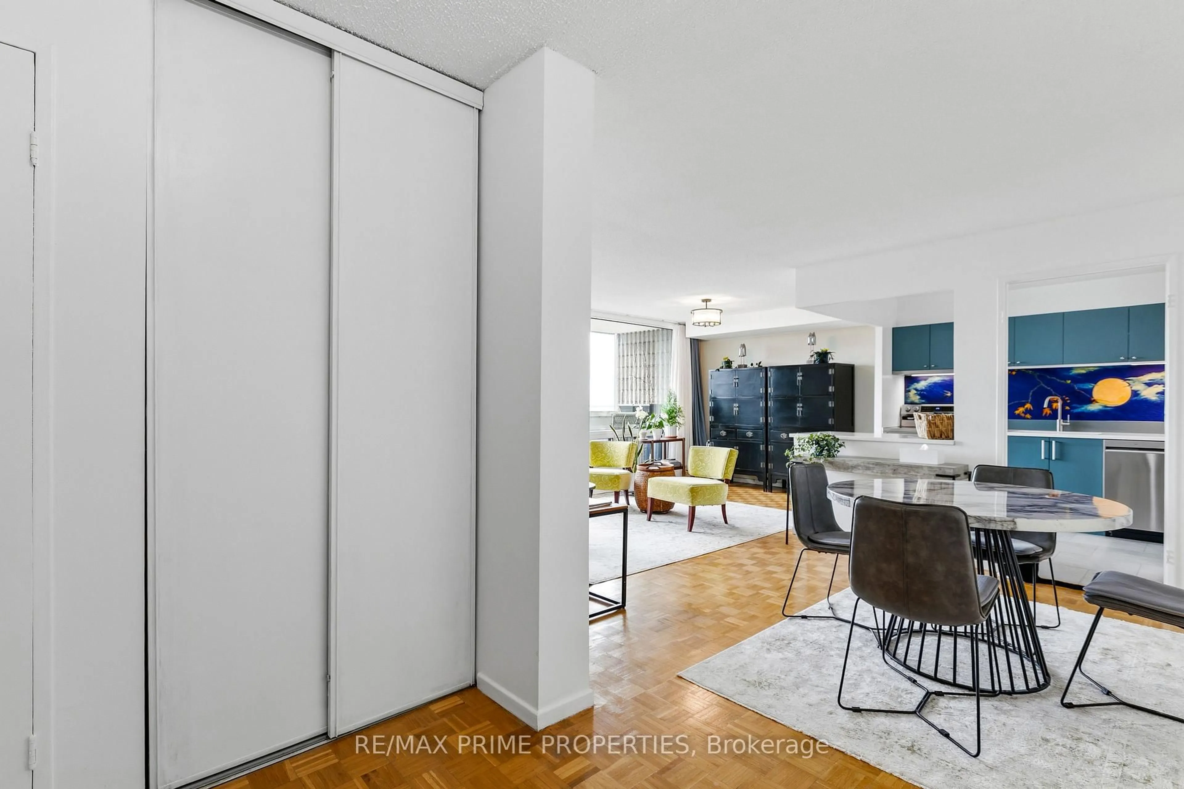 Unknown for 265 POULIN Ave #811, Ottawa Ontario K2B 7Y8