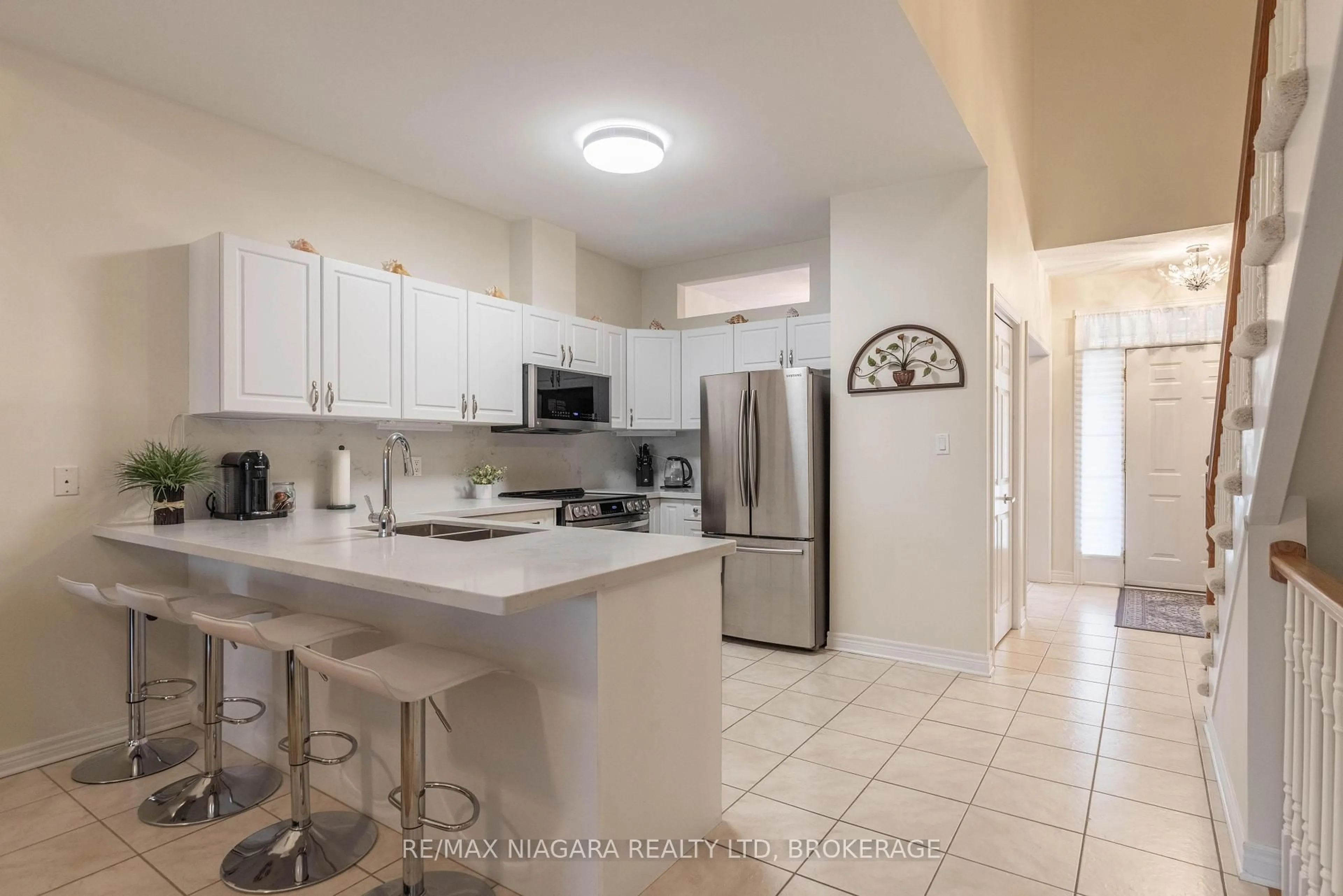 Standard kitchen, ceramic/tile floor for 8142 Costabile Dr #13, Niagara Falls Ontario L2H 3M3