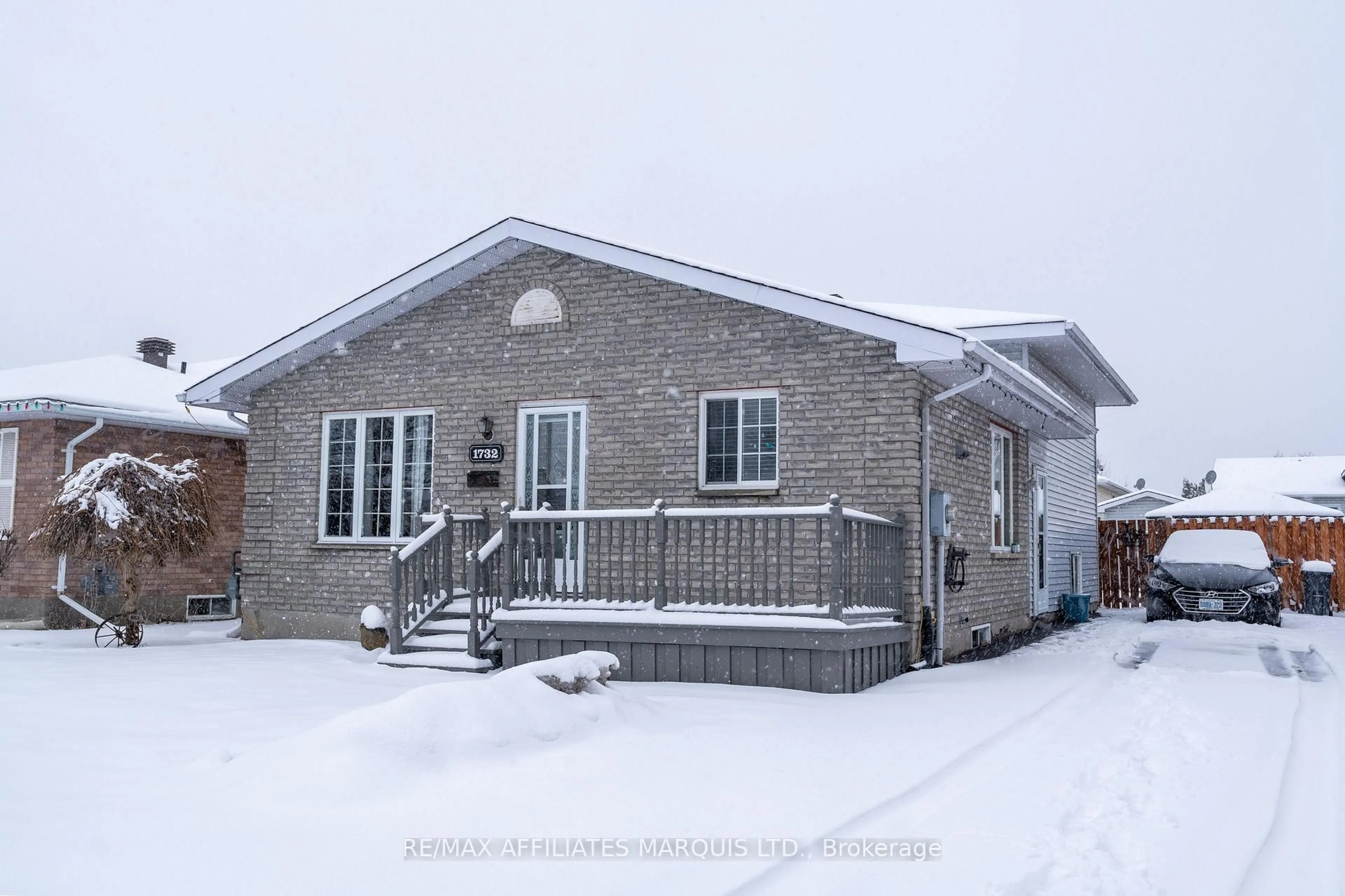 Unknown for 1732 Branch Dr, Cornwall Ontario K6J 5S9