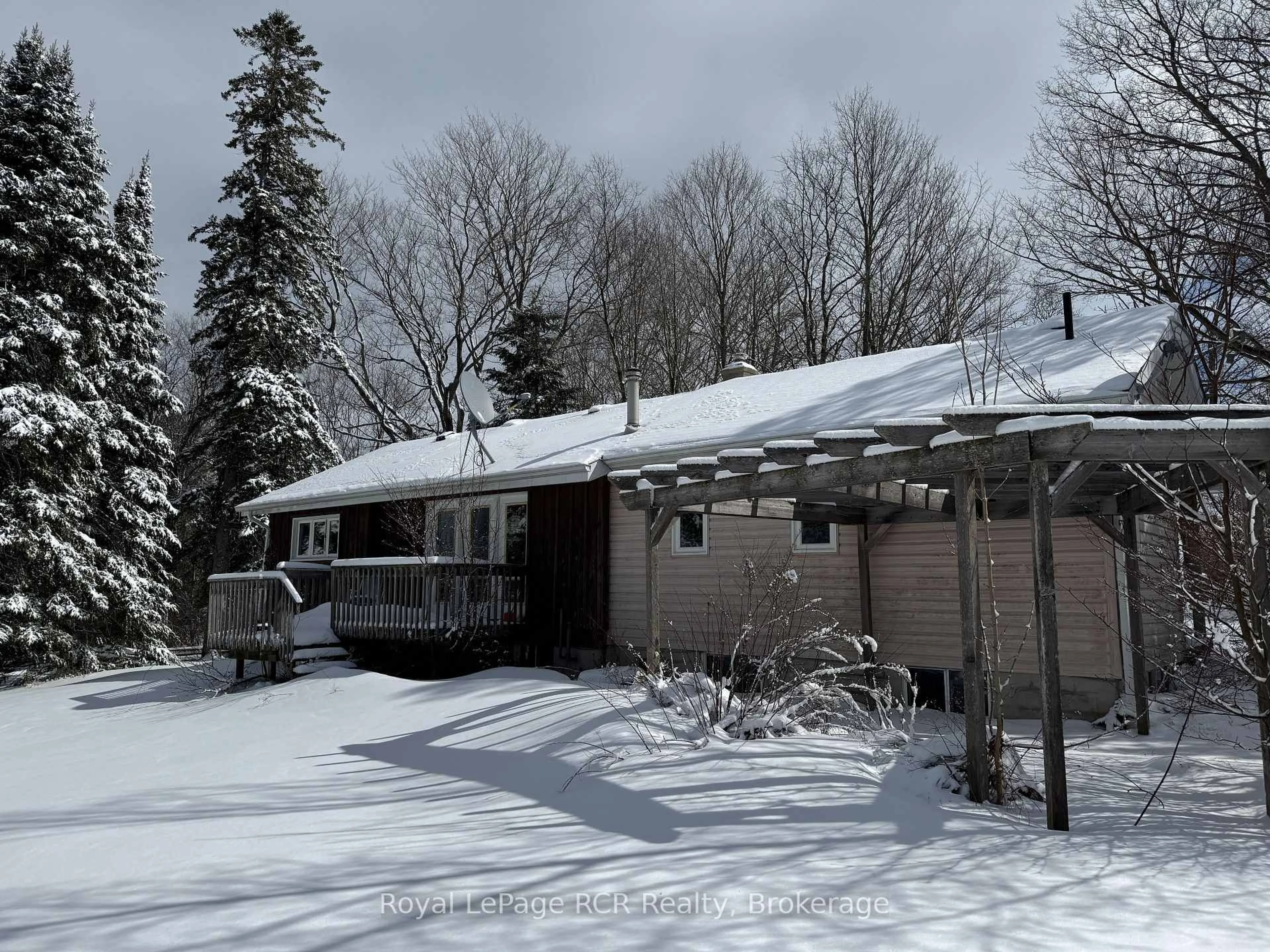 A pic from outside/outdoor area/front of a property/back of a property/a pic from drone, street for 600457 50 Sdrd, Chatsworth Ontario N0H 1R0