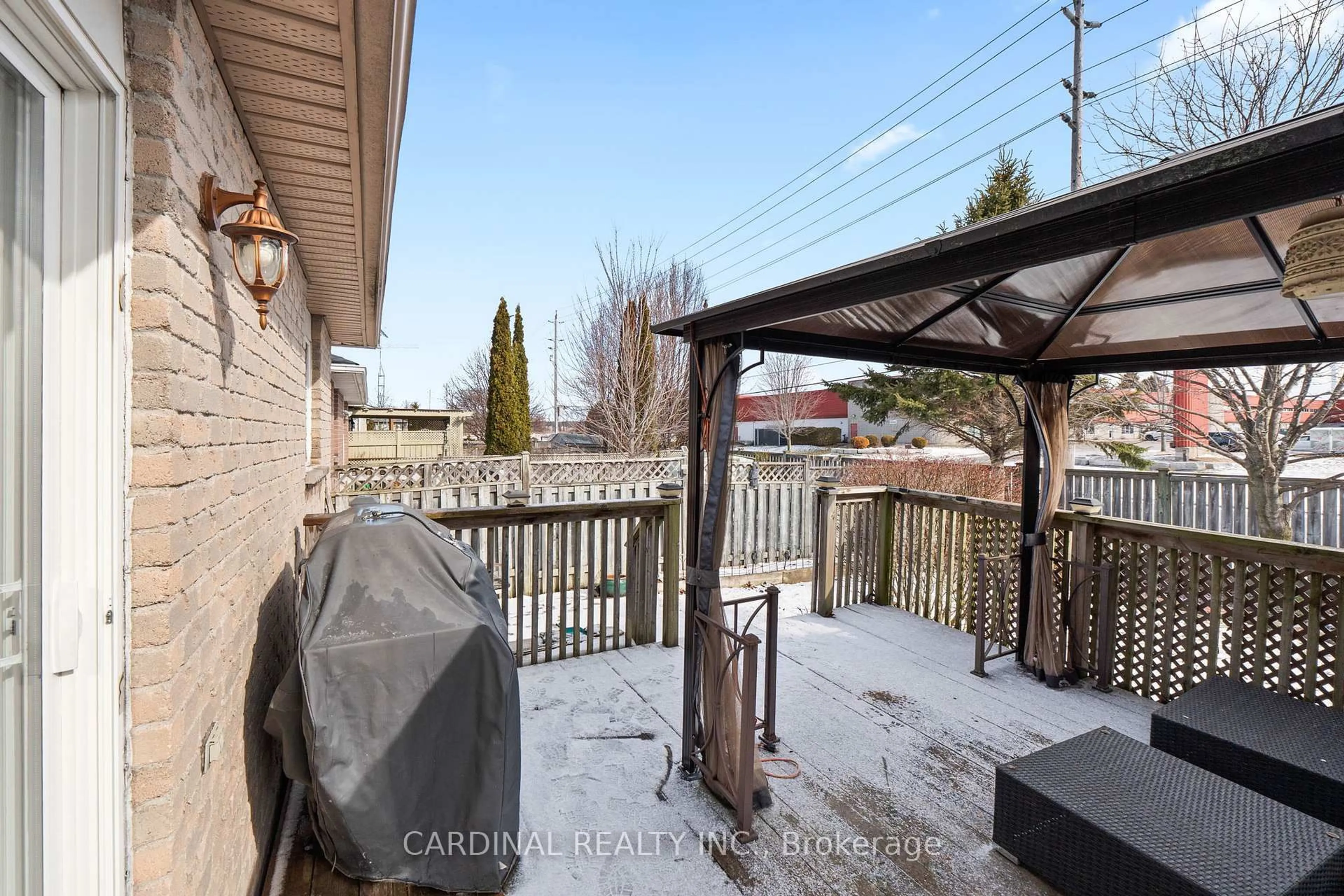 Patio, street for 537 Wilson Rd, Cobourg Ontario K9A 5P7