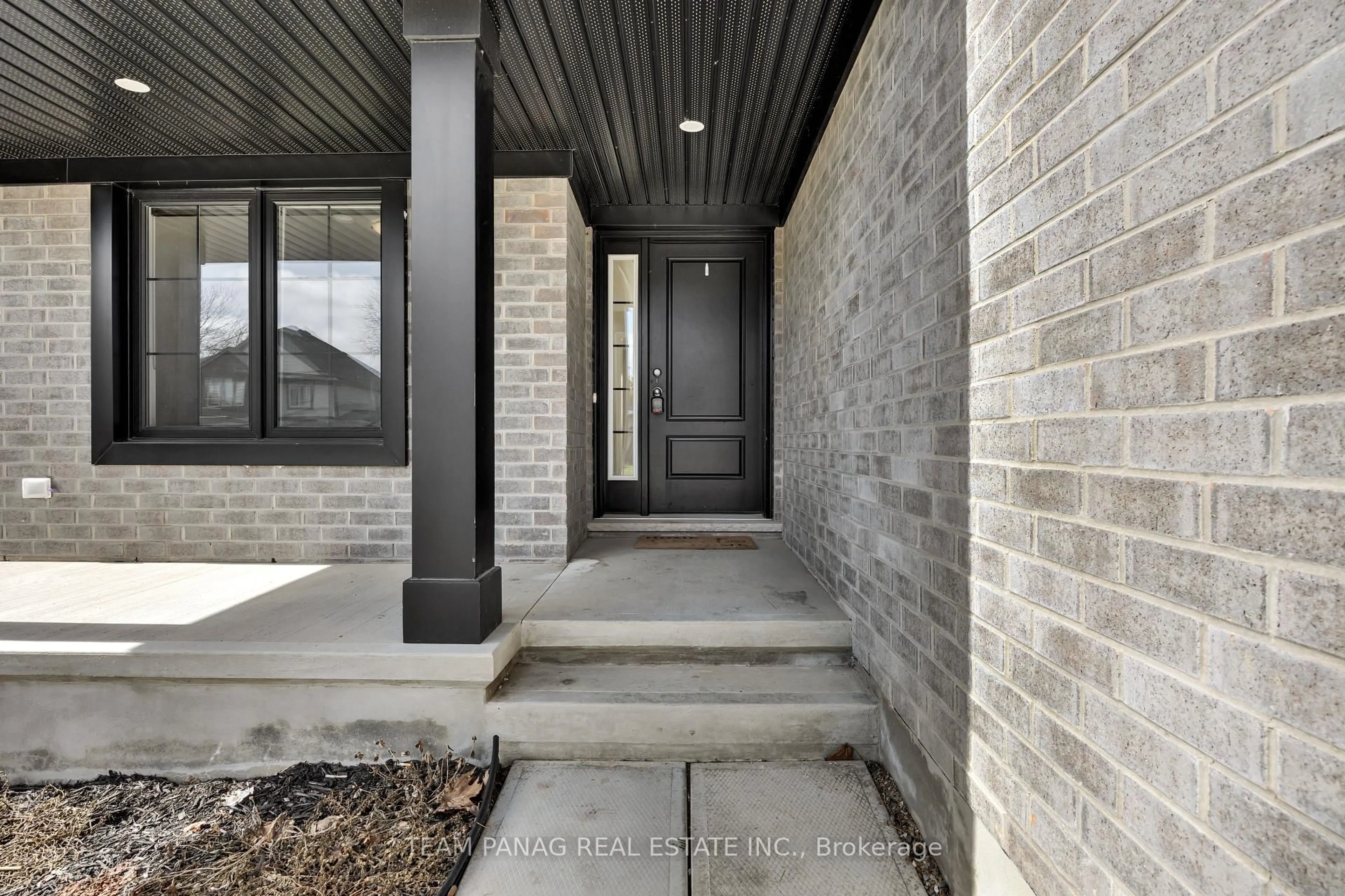 Unknown for 16 Berardi Cres #Main, South-West Oxford Ontario N0J 1N0