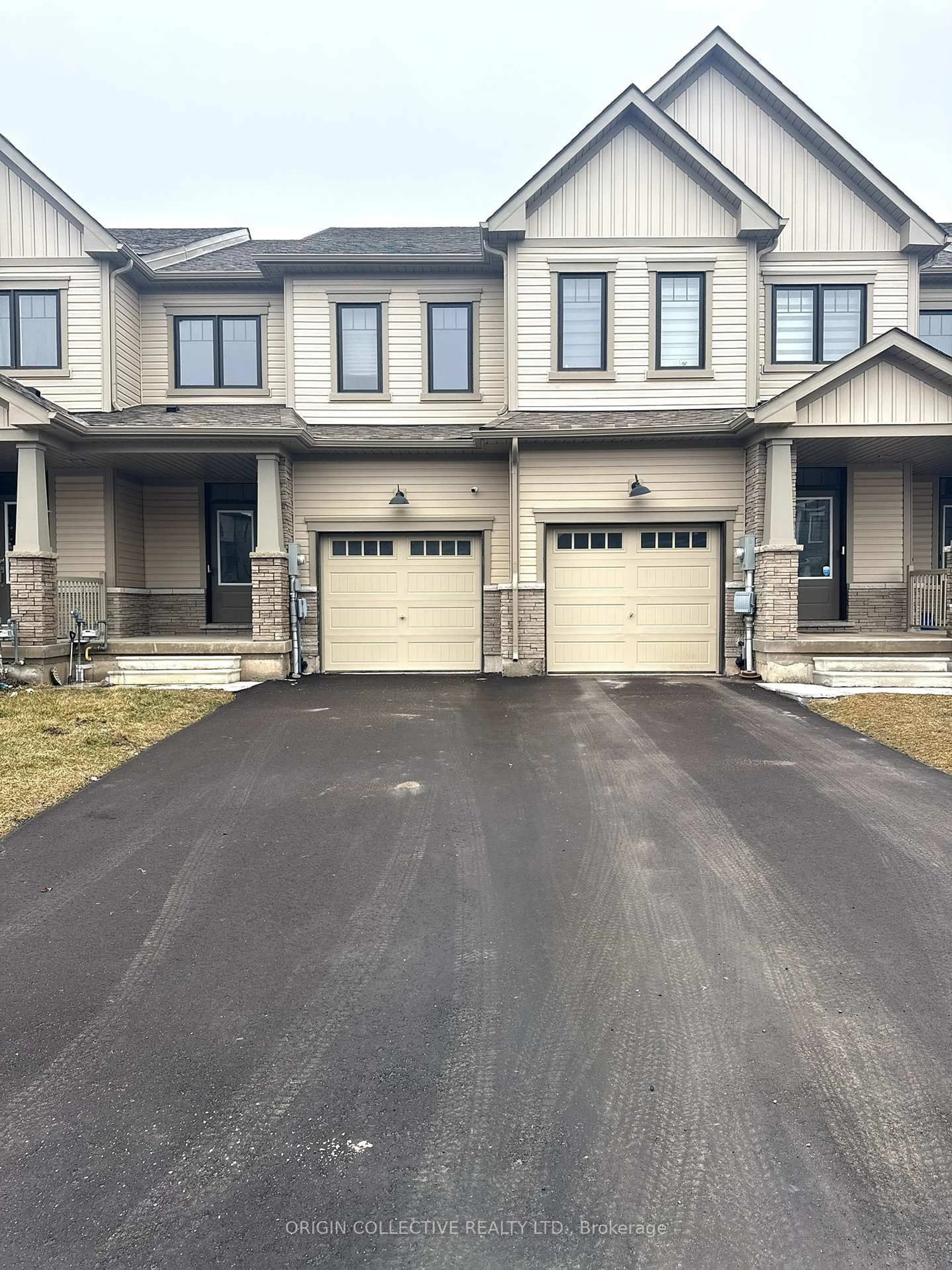 Unknown for 117 Keelson St, Welland Ontario L3B 0M4