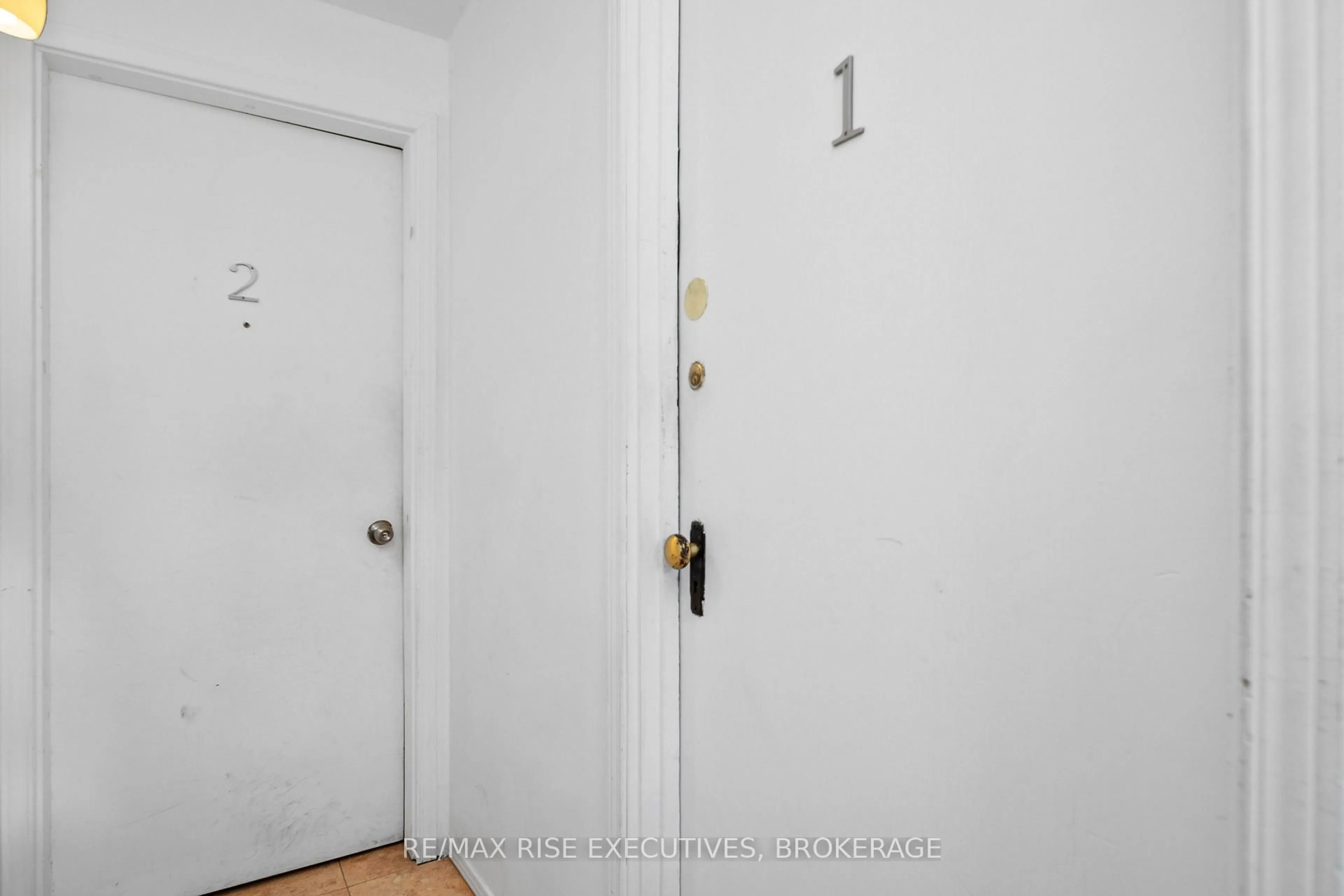 Unknown for 143-145 Ordnance St, Kingston Ontario K7K 1G9