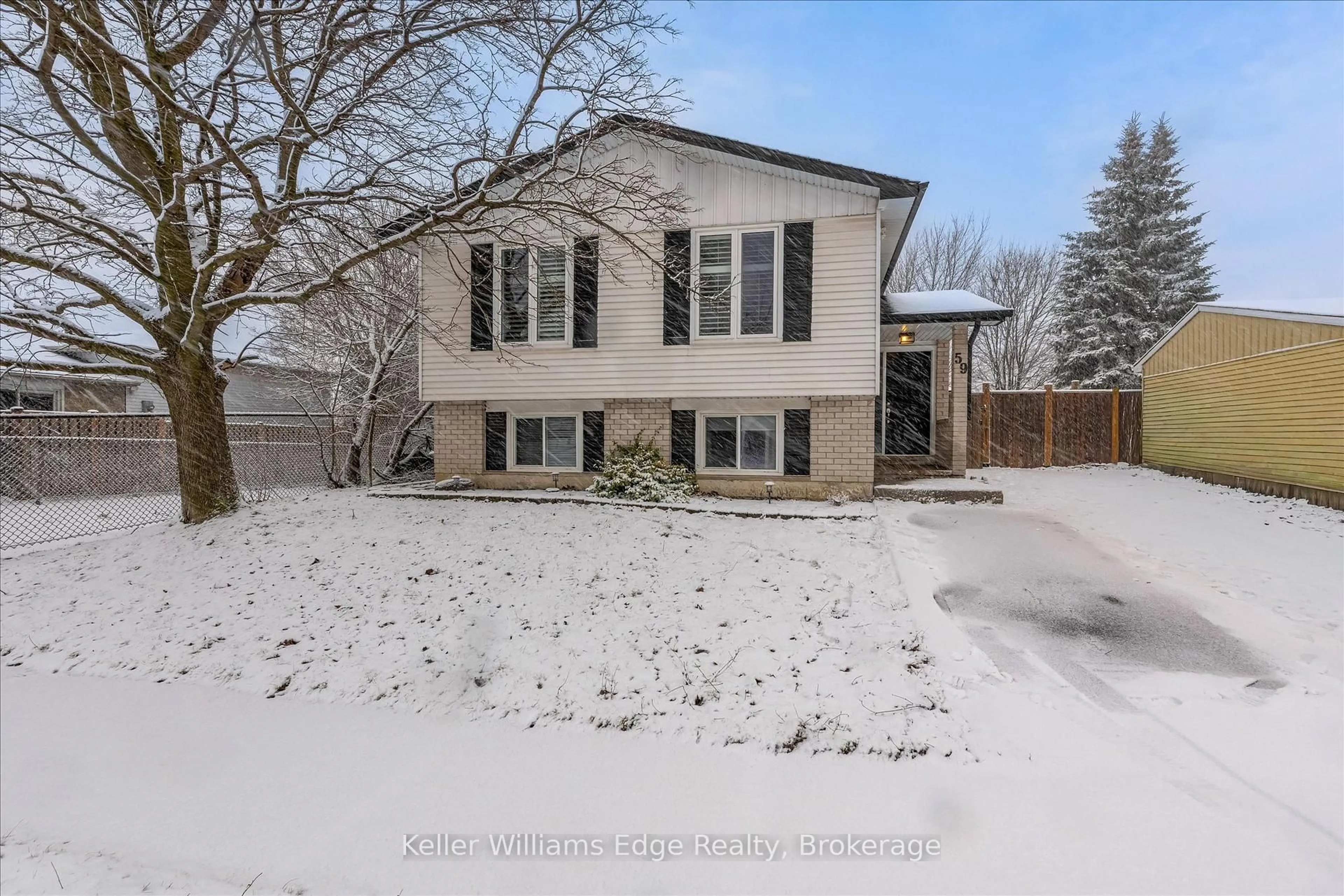 Unknown for 59 Rand St, Hamilton Ontario L8J 1A5