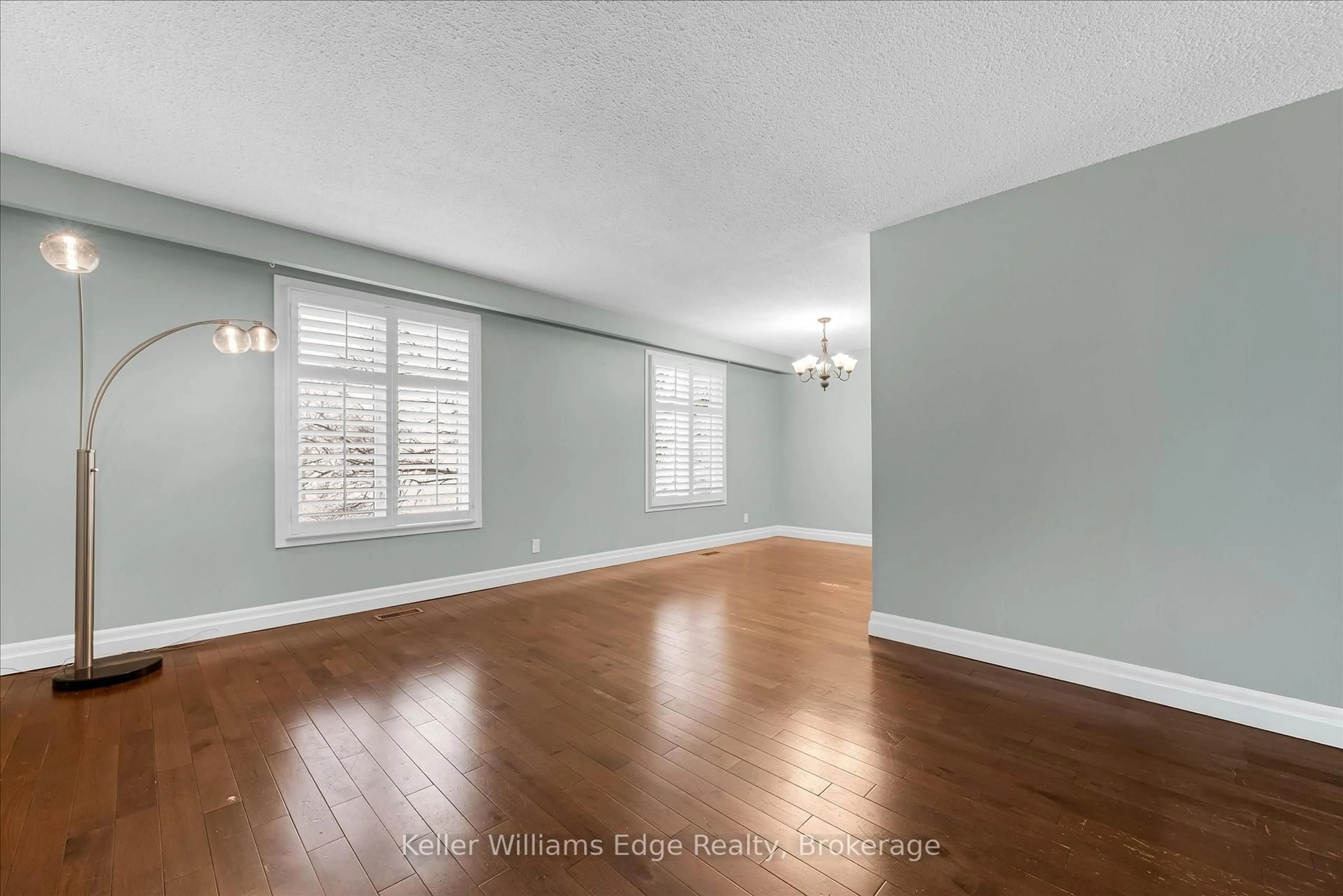 A pic of a room for 59 Rand St, Hamilton Ontario L8J 1A5