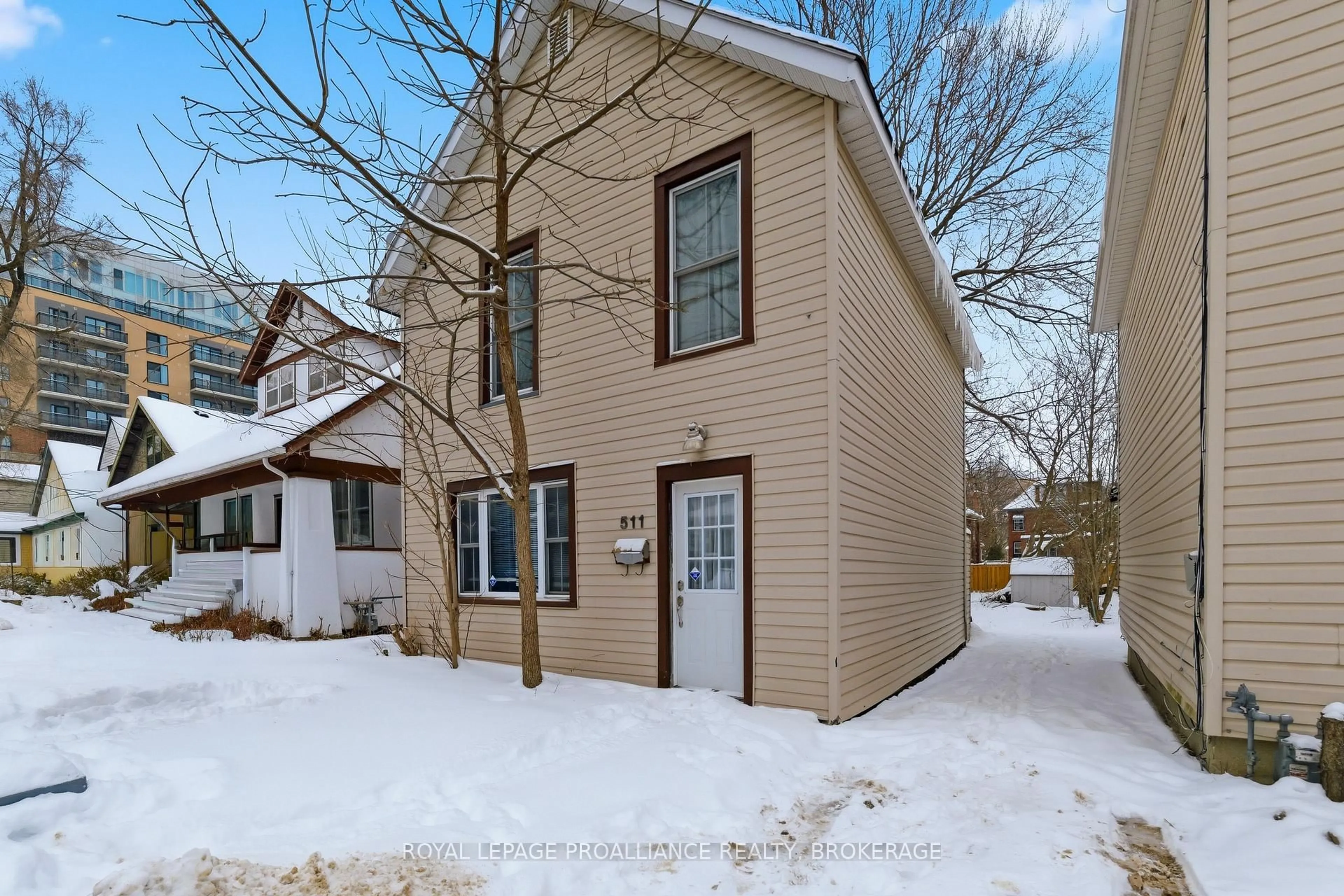 Unknown for 511 Victoria St, Kingston Ontario K7L 3Z9