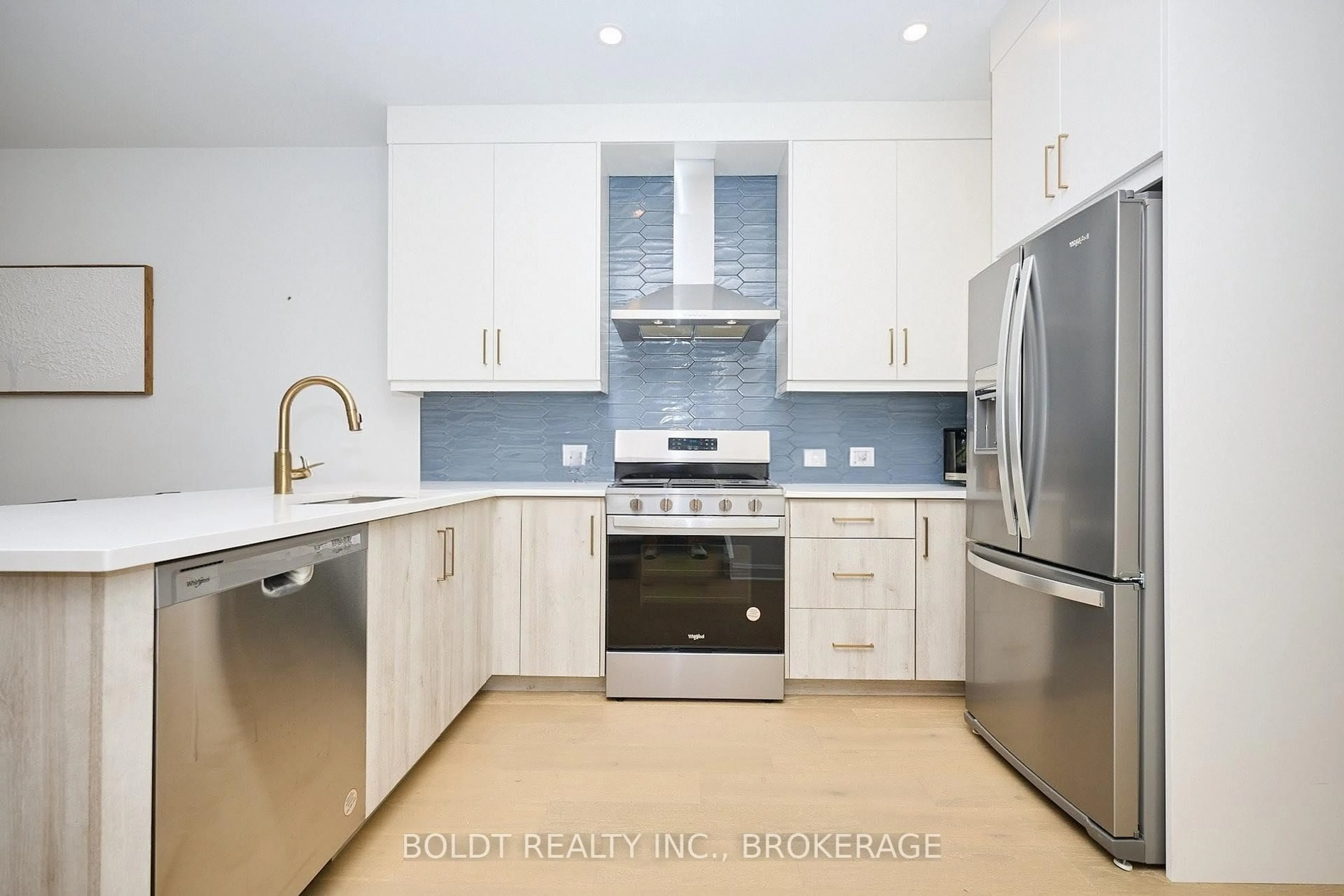 Contemporary kitchen, ceramic/tile floor for 552 Mississauga Ave, Fort Erie Ontario L2A 0G8