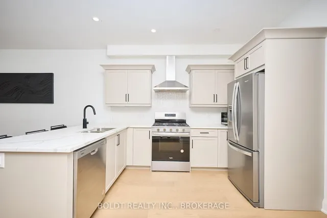 556 Mississauga Ave, Fort Erie 5