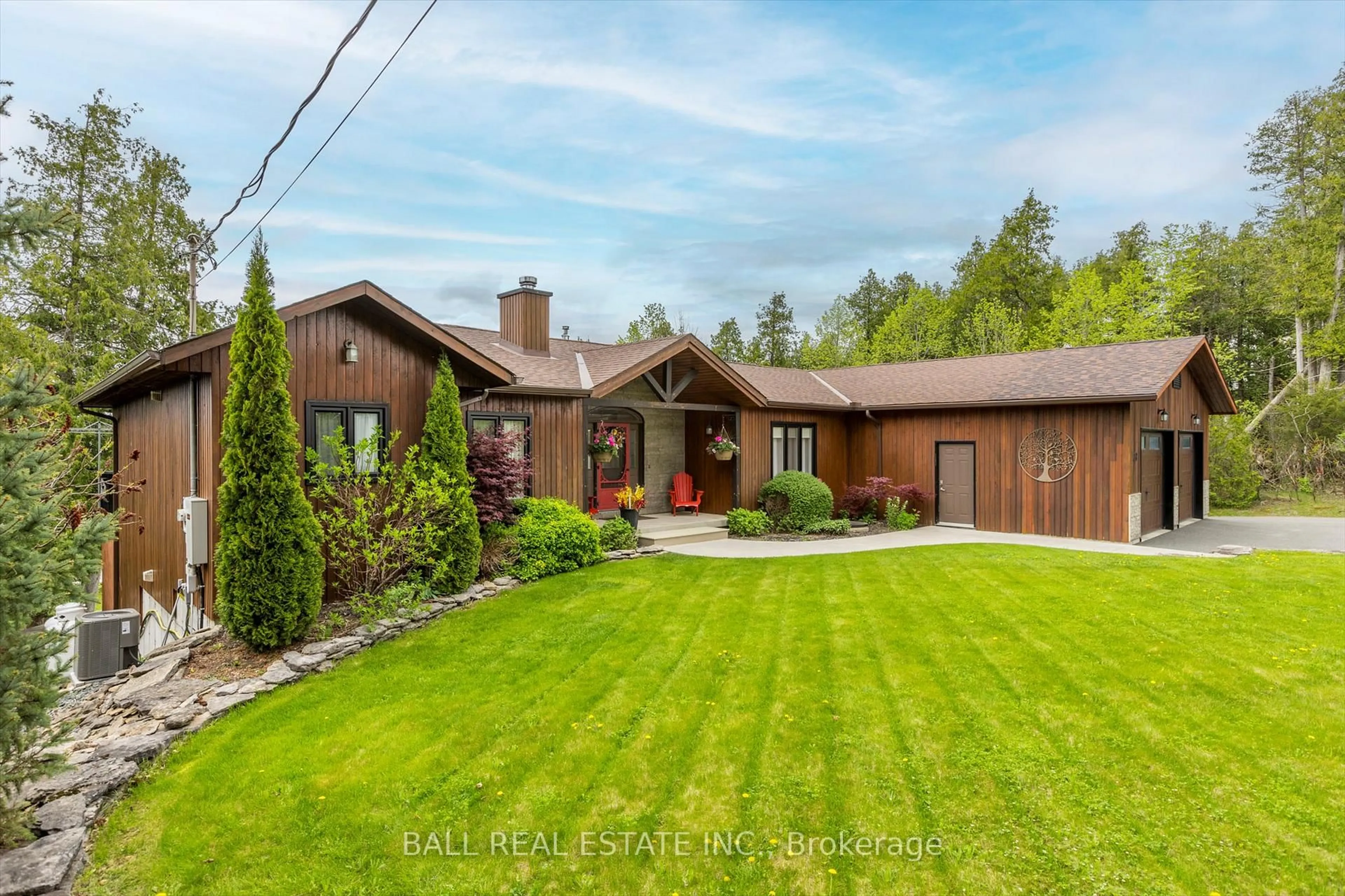 A pic from outside/outdoor area/front of a property/back of a property/a pic from drone, unknown for 110 Lakeview Dr, Trent Hills Ontario K0L 1L0