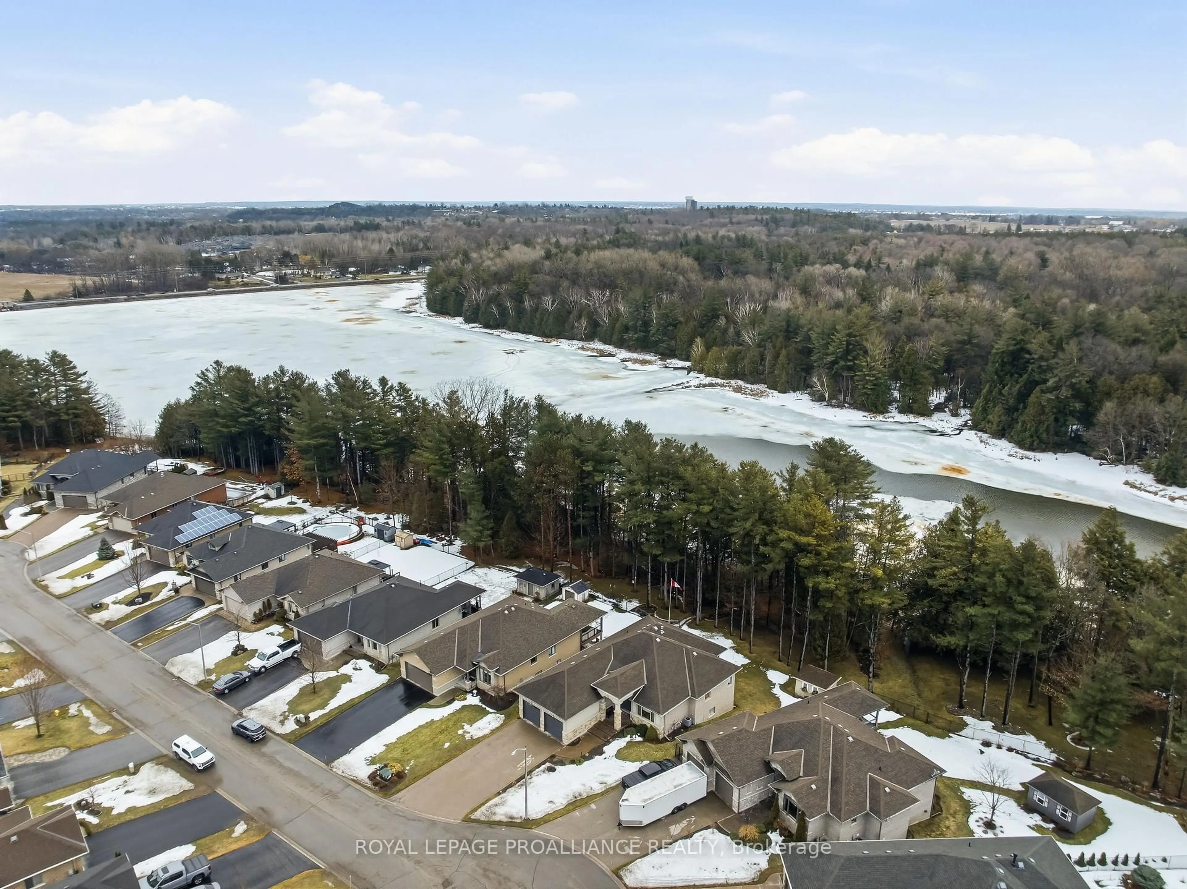 A pic from outside/outdoor area/front of a property/back of a property/a pic from drone, water/lake/river/ocean view for 23 Lakewood Cres, Ingleside Ontario K8V 5P4