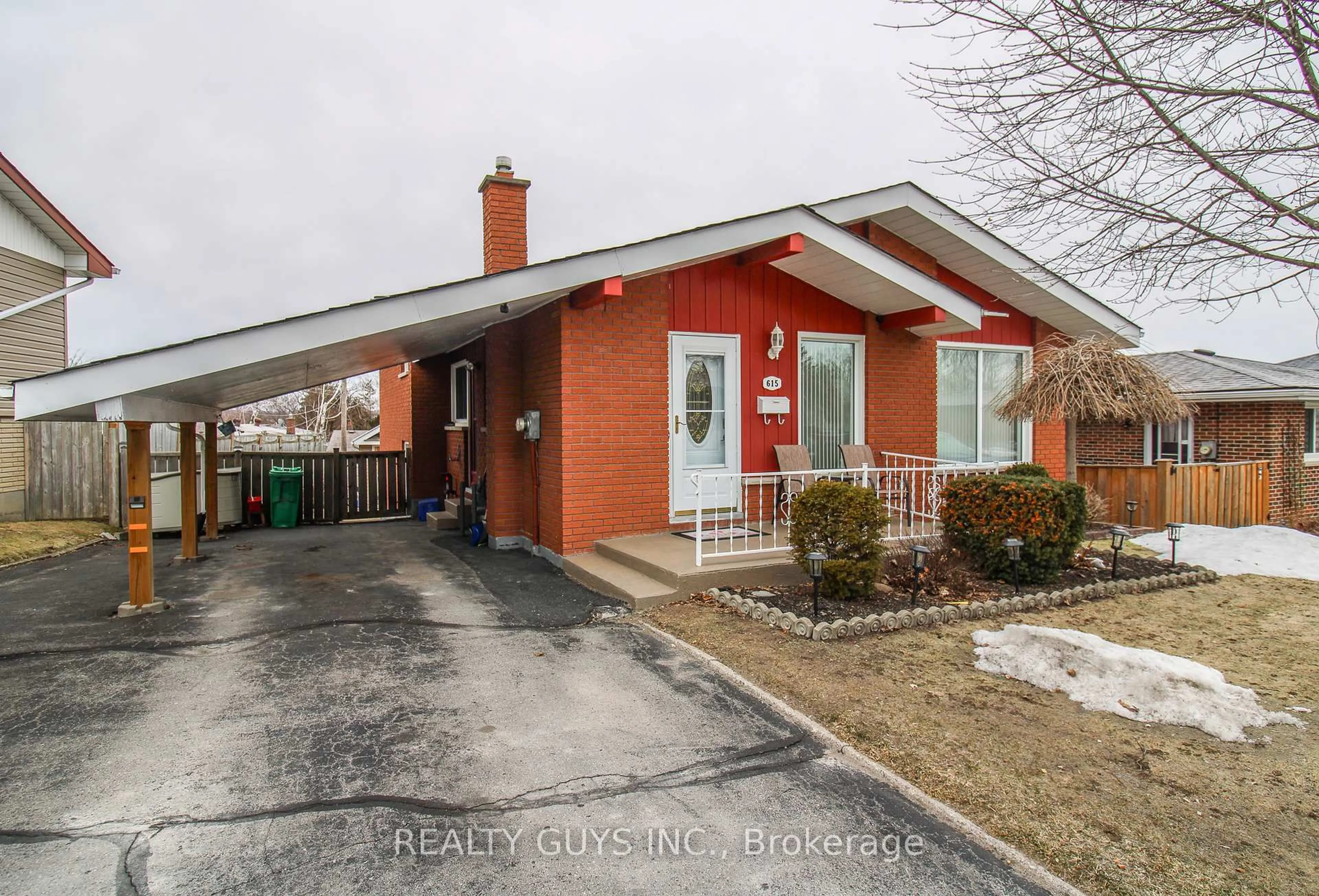 Home with brick exterior material, street for 615 Saugeen Cres, Peterborough Ontario K9J 1J9