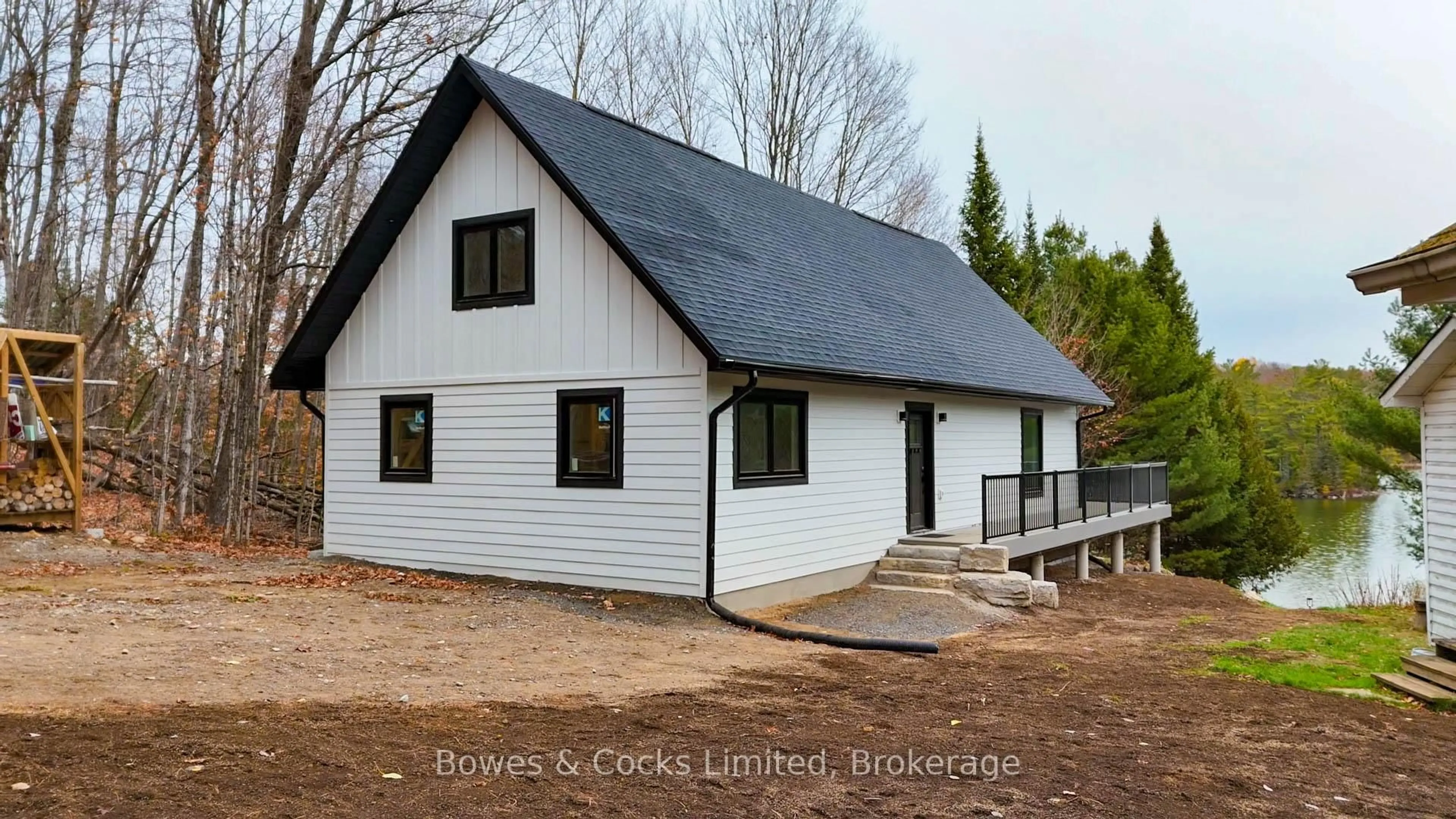 Home with vinyl exterior material, building for 12A Finnegan Lane, Coe Hill Ontario K0L 1P0