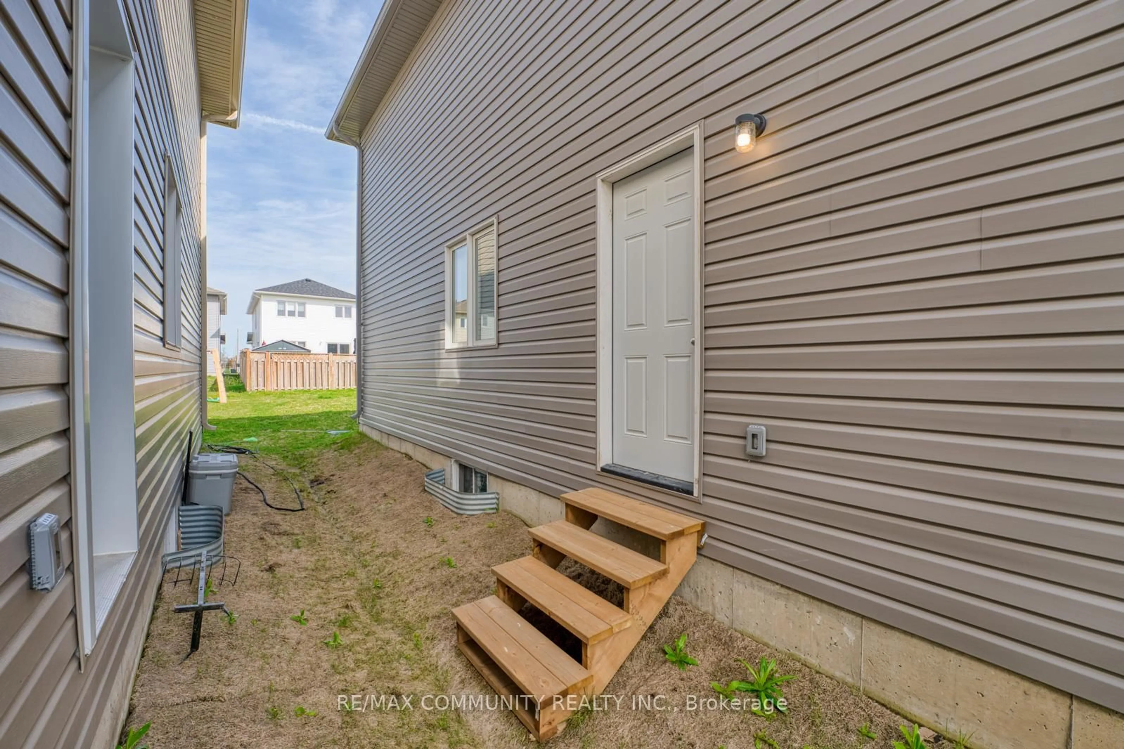 Patio, street for 7 Millcreek Dr, Bissett Creek Ontario K0H 2H0