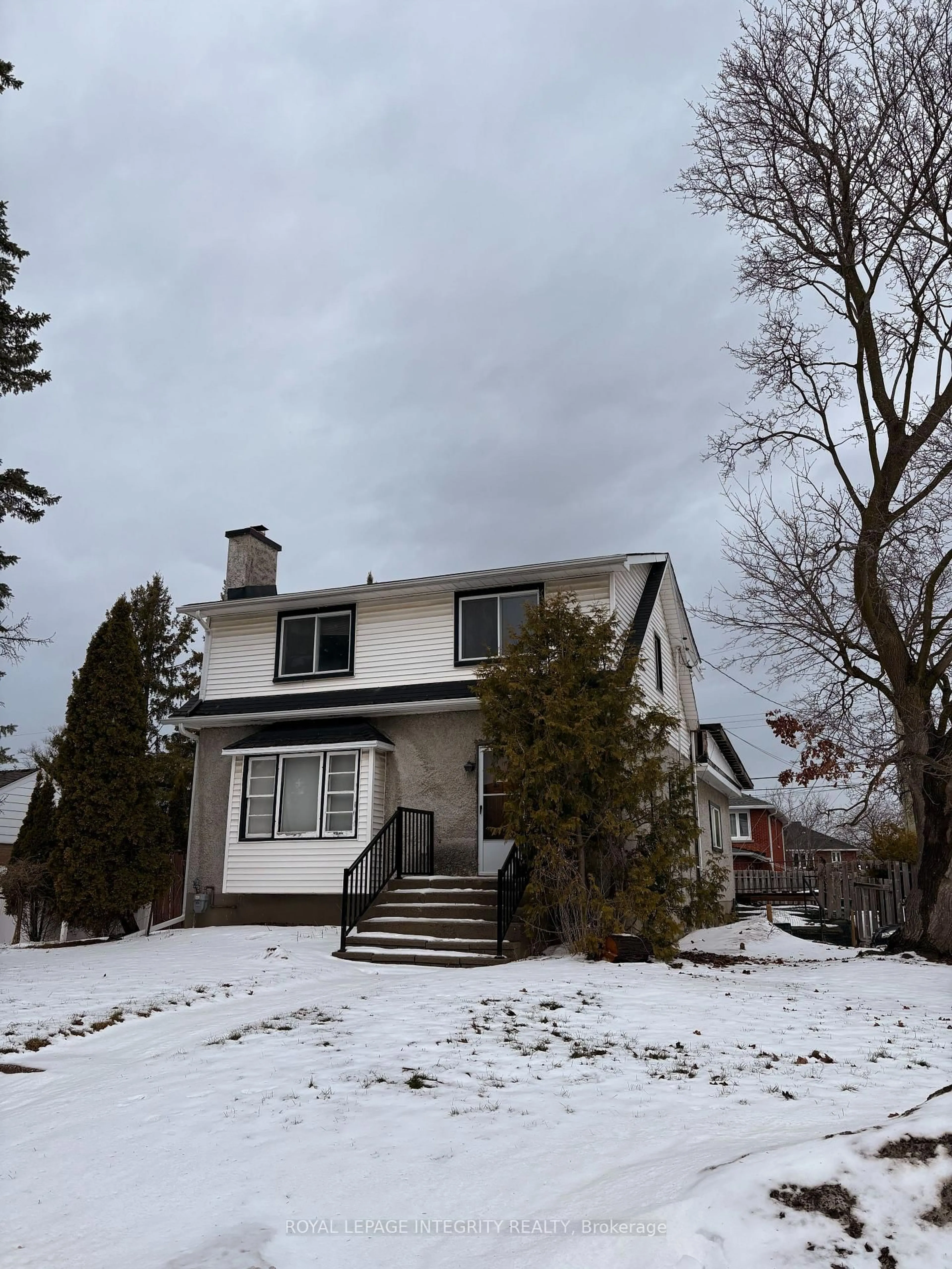 Unknown for 1085 Richard Ave, Ottawa Ontario K1H 8C3