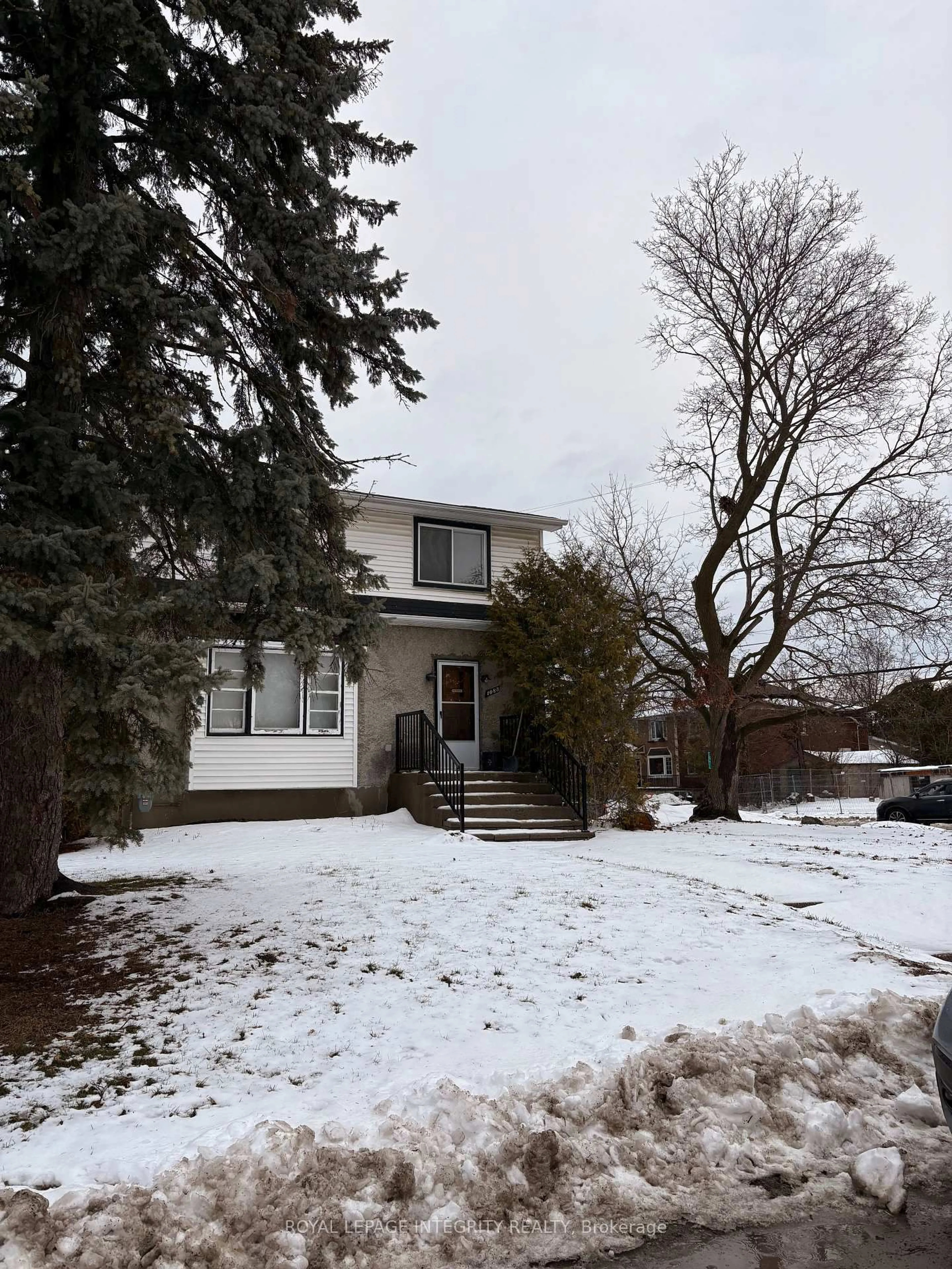 Unknown for 1085 Richard Ave, Ottawa Ontario K1H 8C3