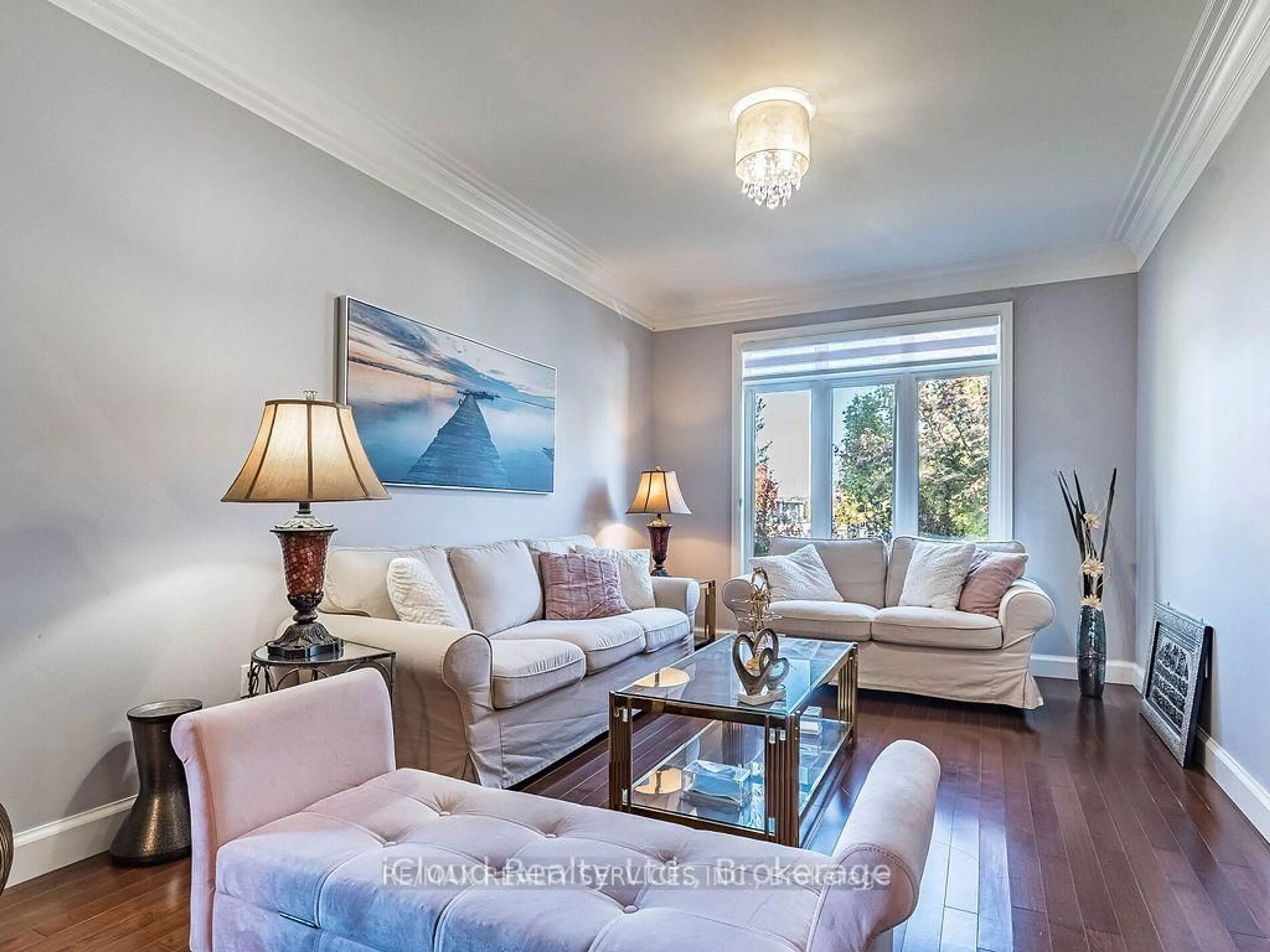 Unknown for 104 Staffordshire Crt, London North Ontario N6H 5P8