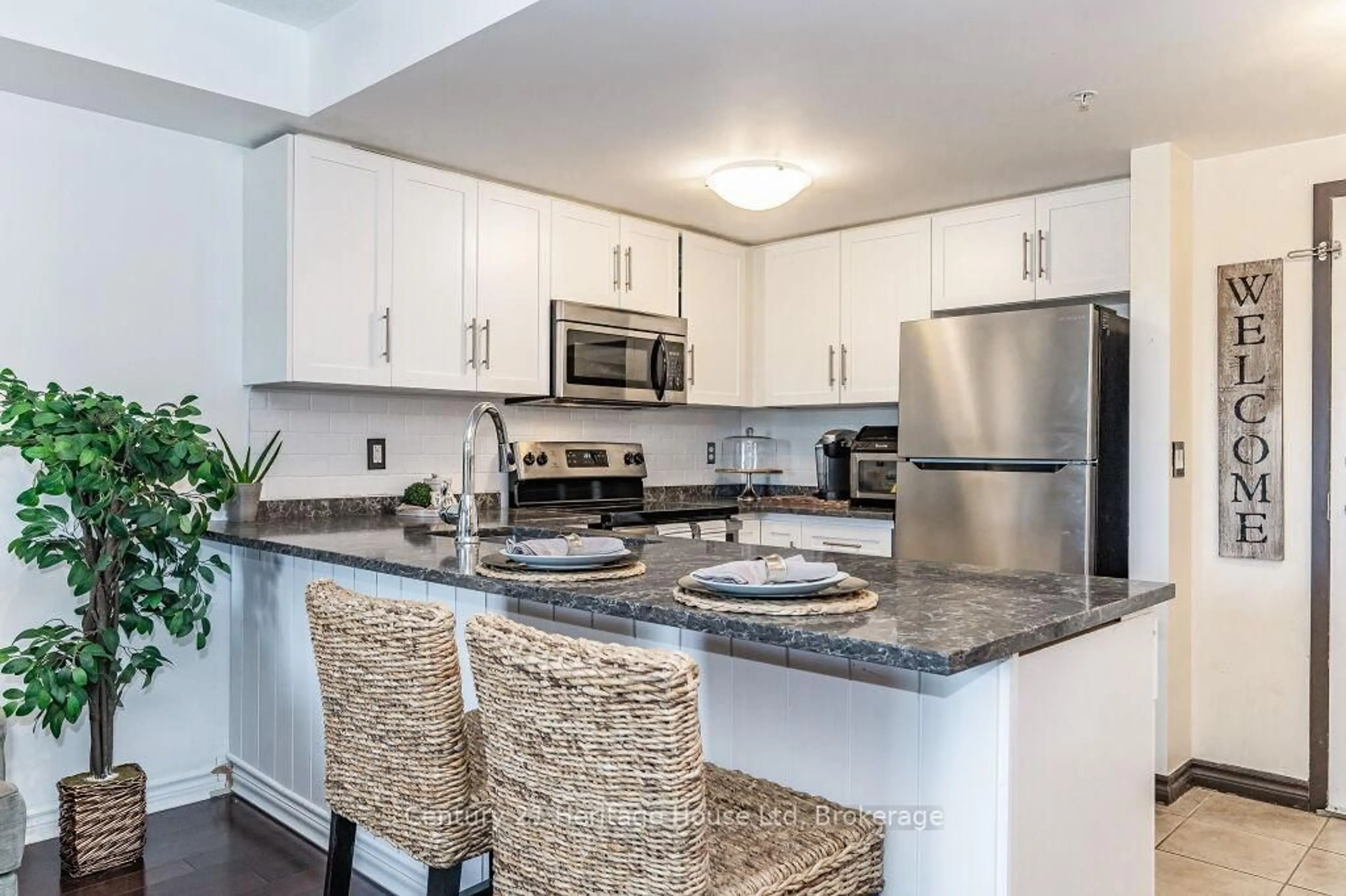 Unknown for 43 Goodwin Dr #212, Guelph Ontario N1L 0E5