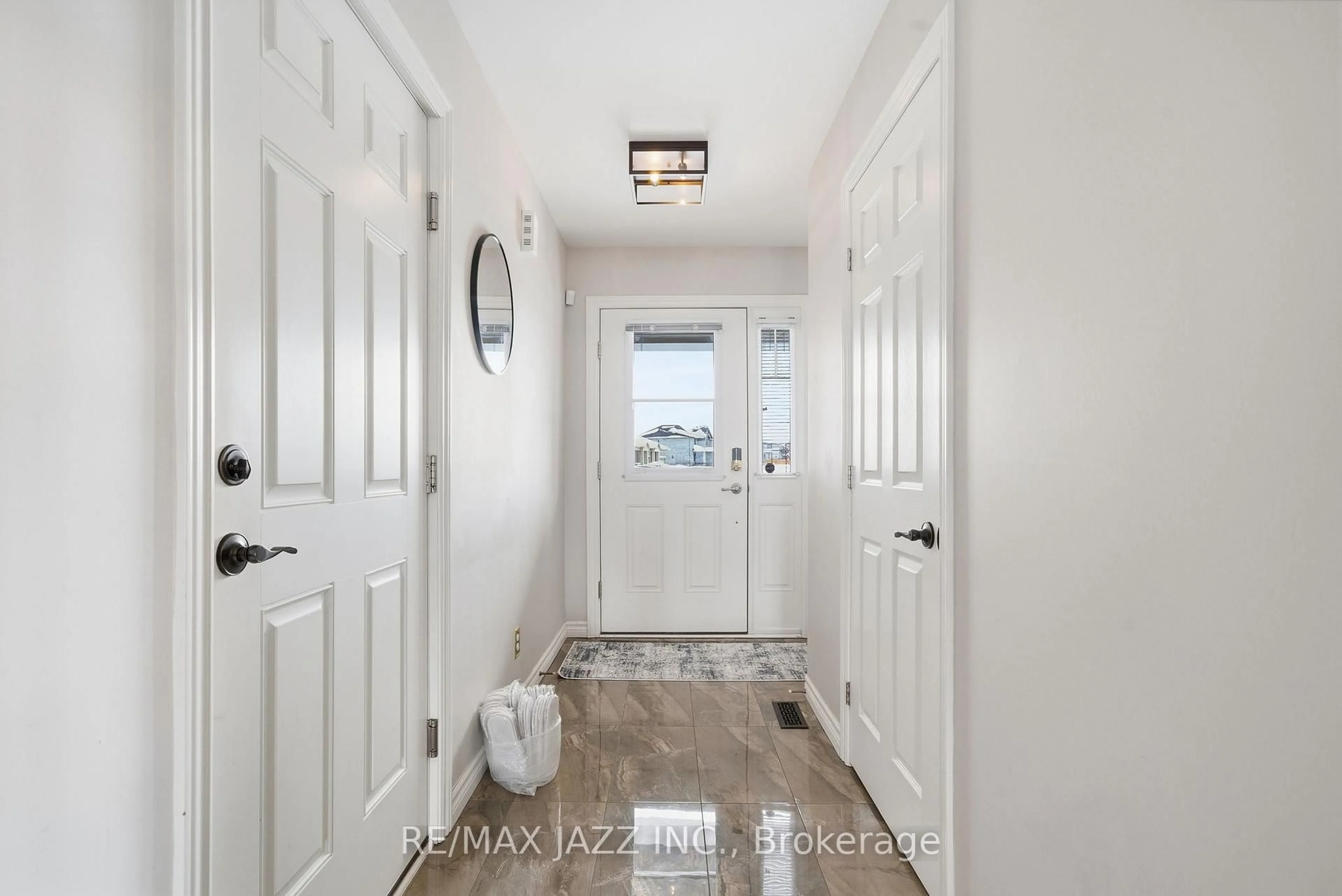 Indoor entryway for 43 Mountain Ash Dr, Belleville Ontario K8N 4Z5