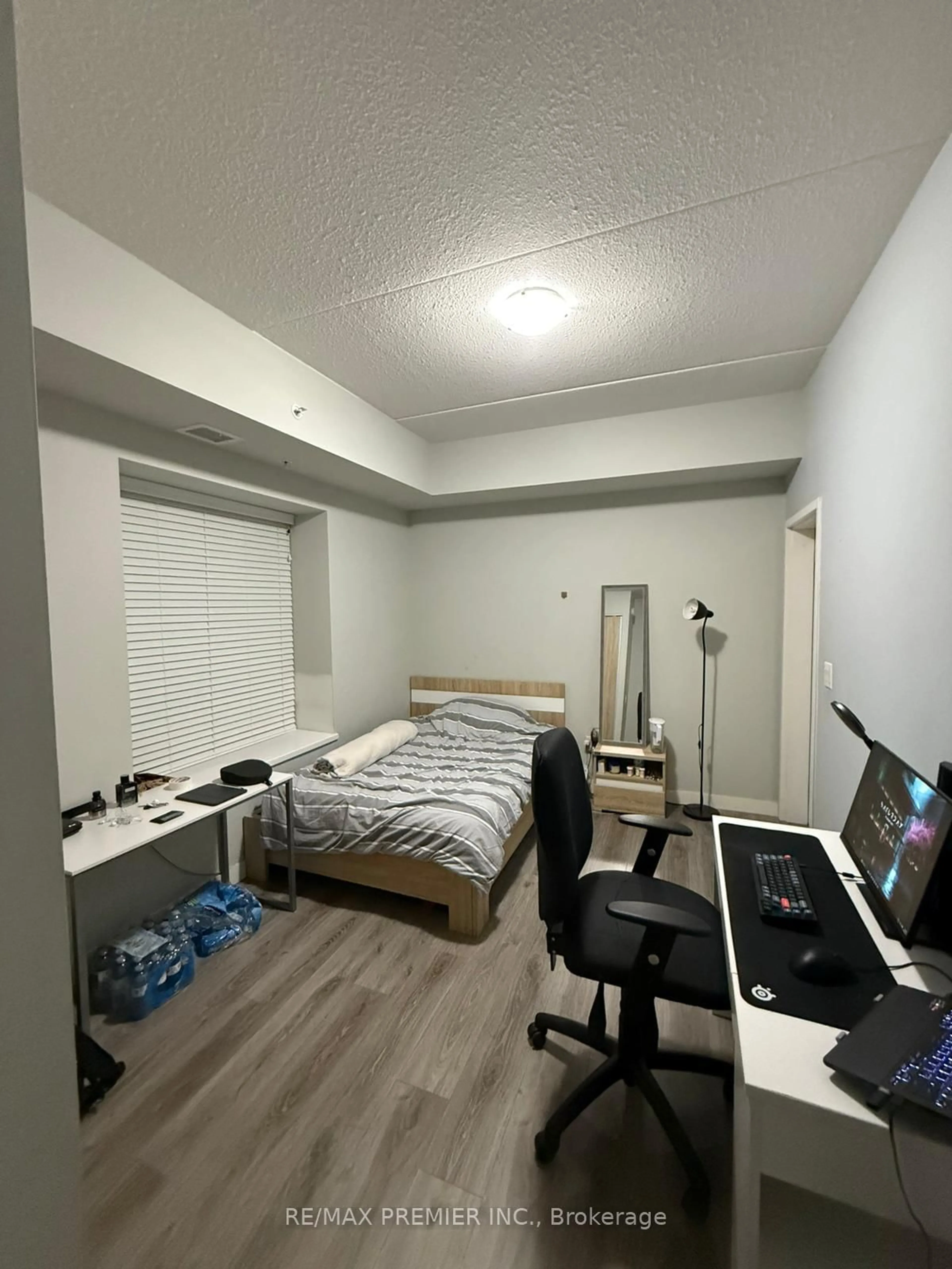 A pic of a room for 318 Spruce St #1310, Waterloo Ontario N2L 0B7