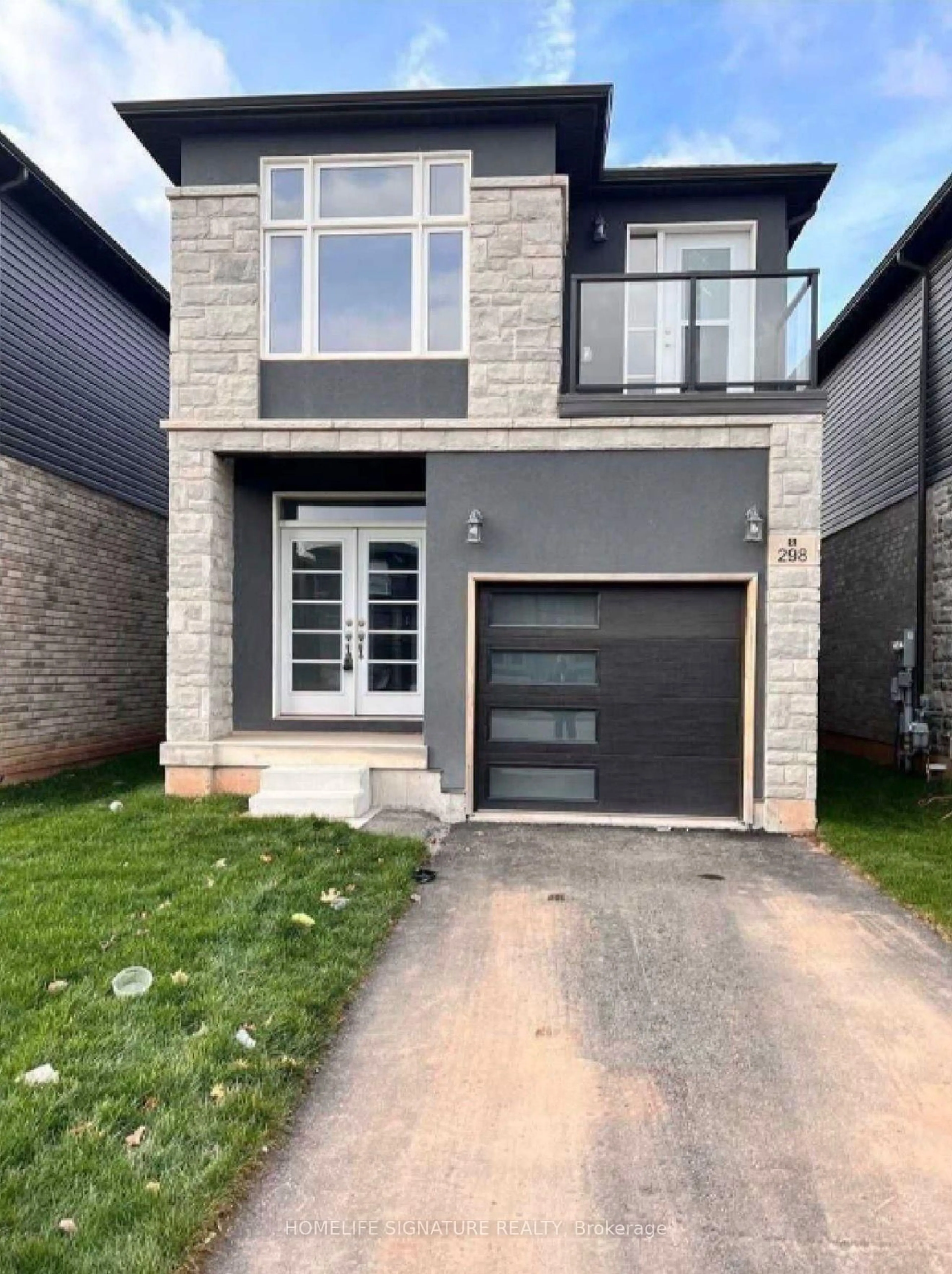 Home with brick exterior material, street for 298 Louise St, Welland Ontario L3B 1T1