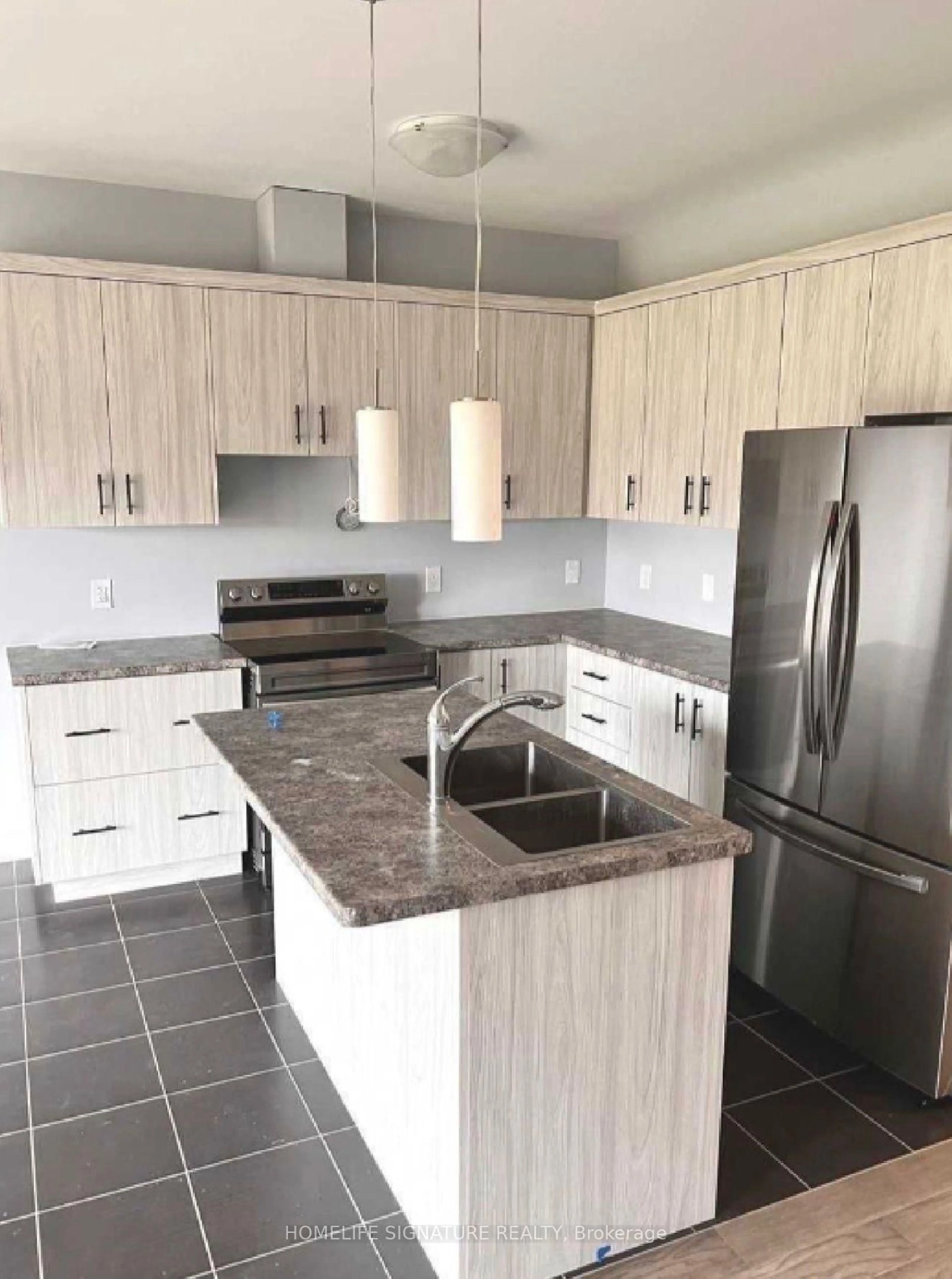 Unknown for 298 Louise St, Welland Ontario L3B 1T1