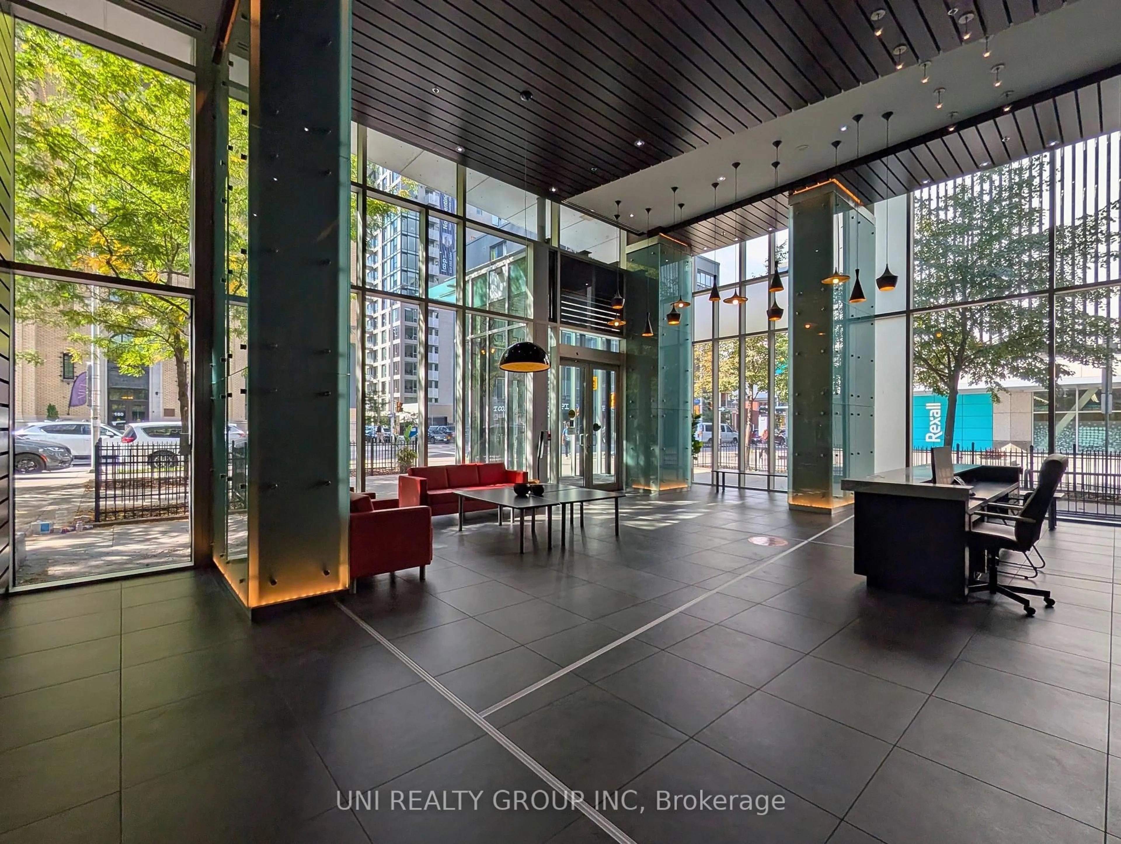 Lobby for 179 Metcalfe St #1008, Ottawa Ontario K2P 1P7