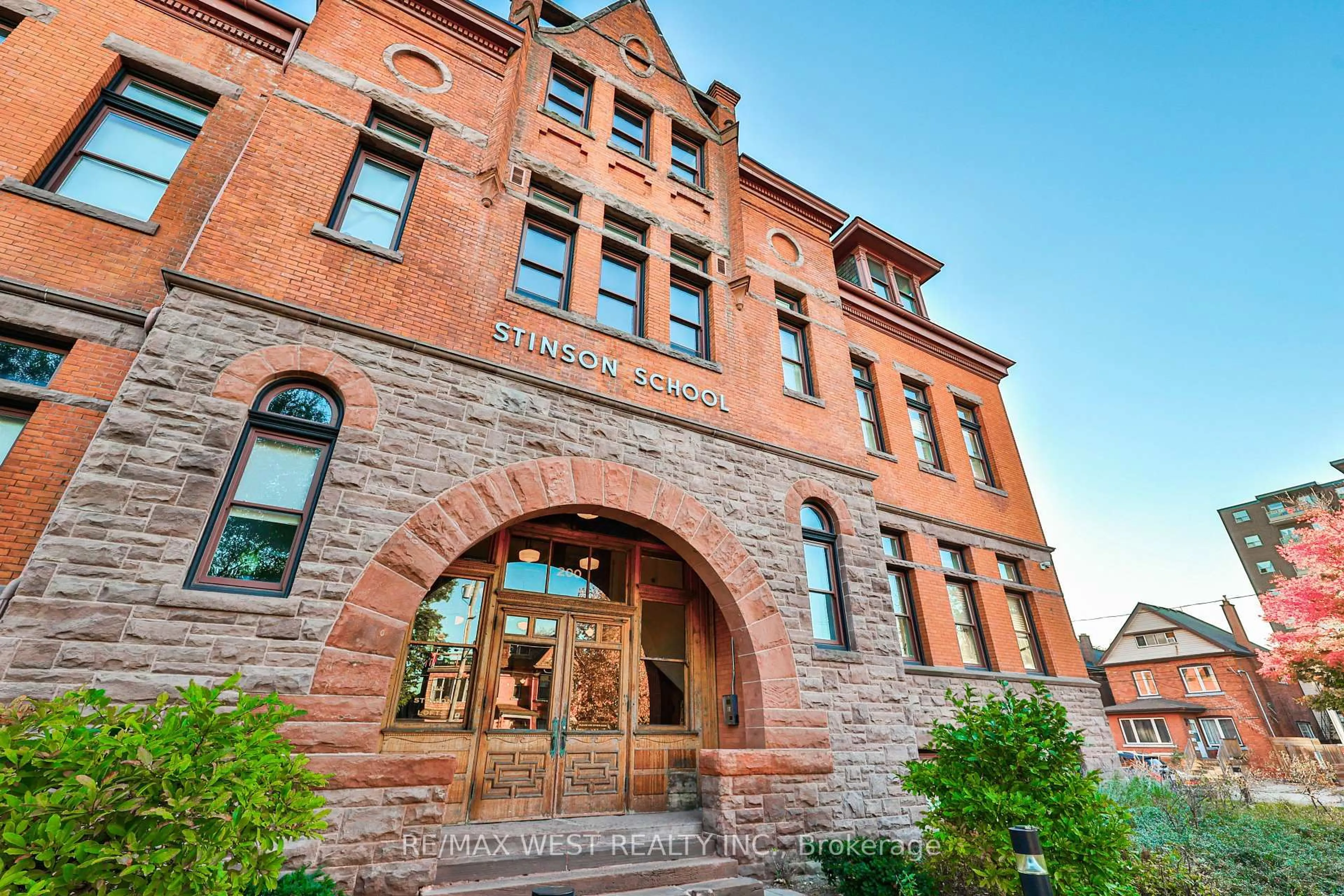 Home with brick exterior material, building for 200 Stinson St #318, Hamilton Ontario L8N 4J5