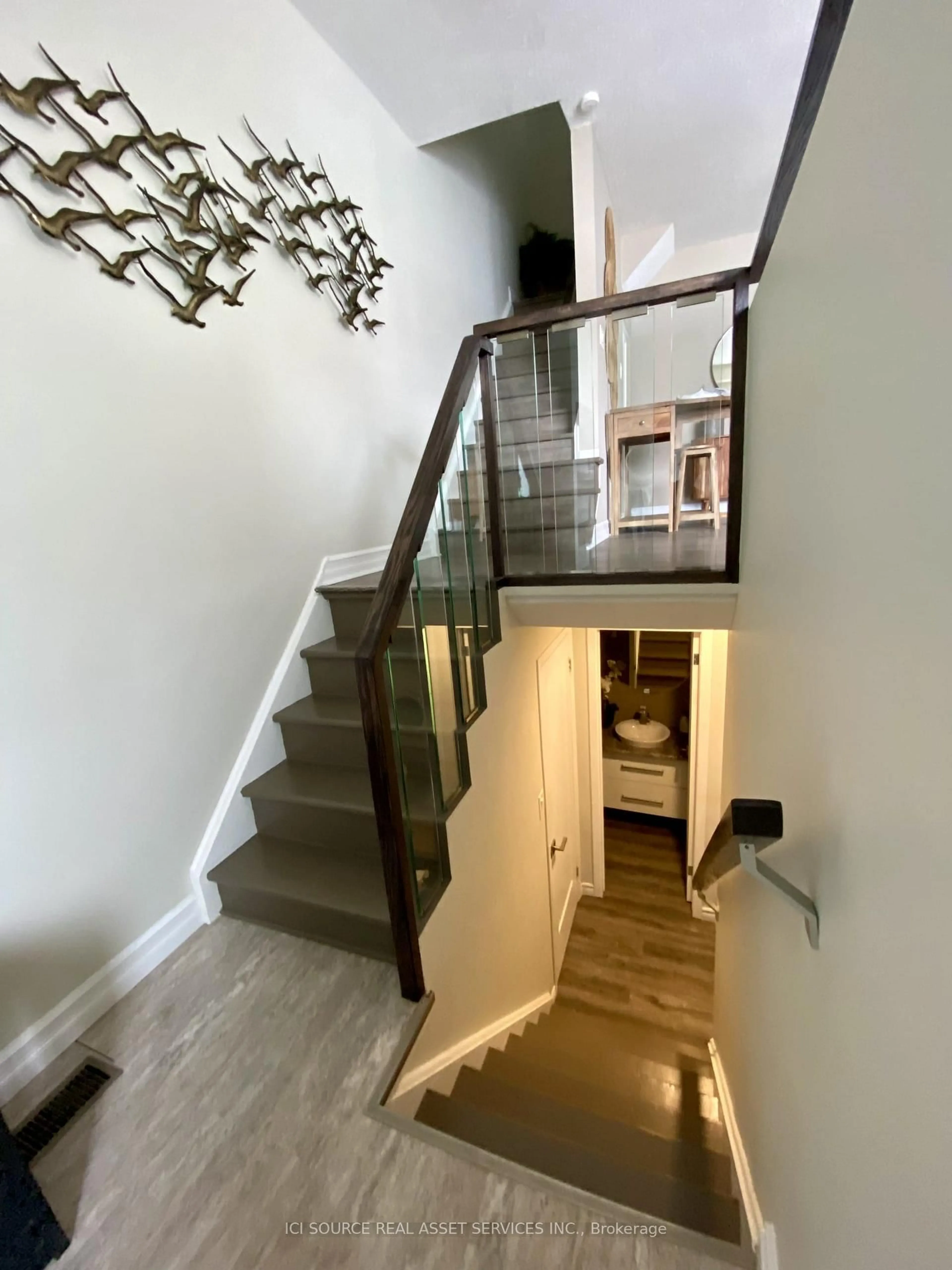 Stairs for 19D Forester Cres, Ottawa Ontario K2H 8Y1