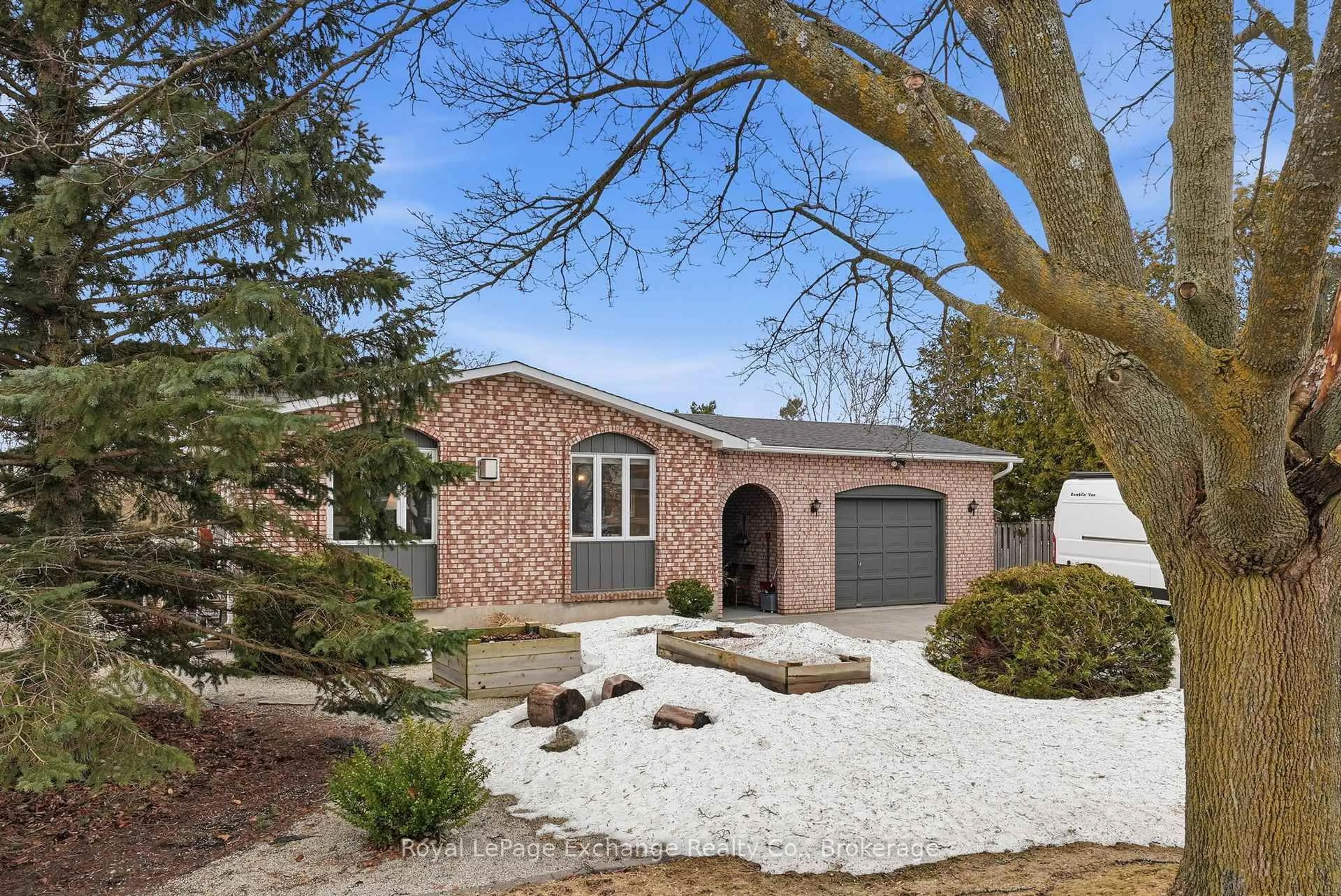 Home with brick exterior material, street for 446 Highland Dr, Kincardine Ontario N2Z 1W9