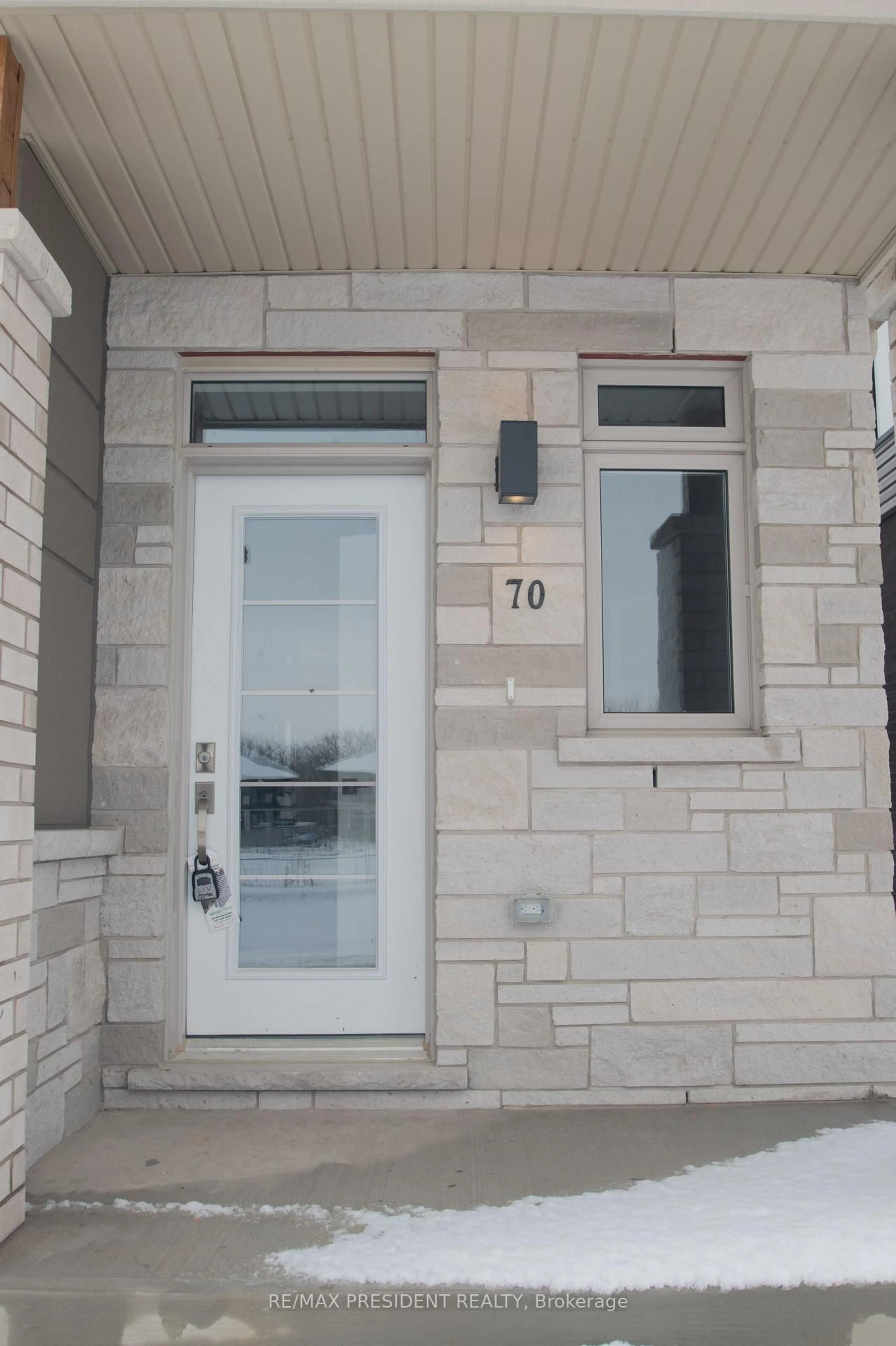 Unknown for 660 Colborne St #70, Brantford Ontario N3T 0L8