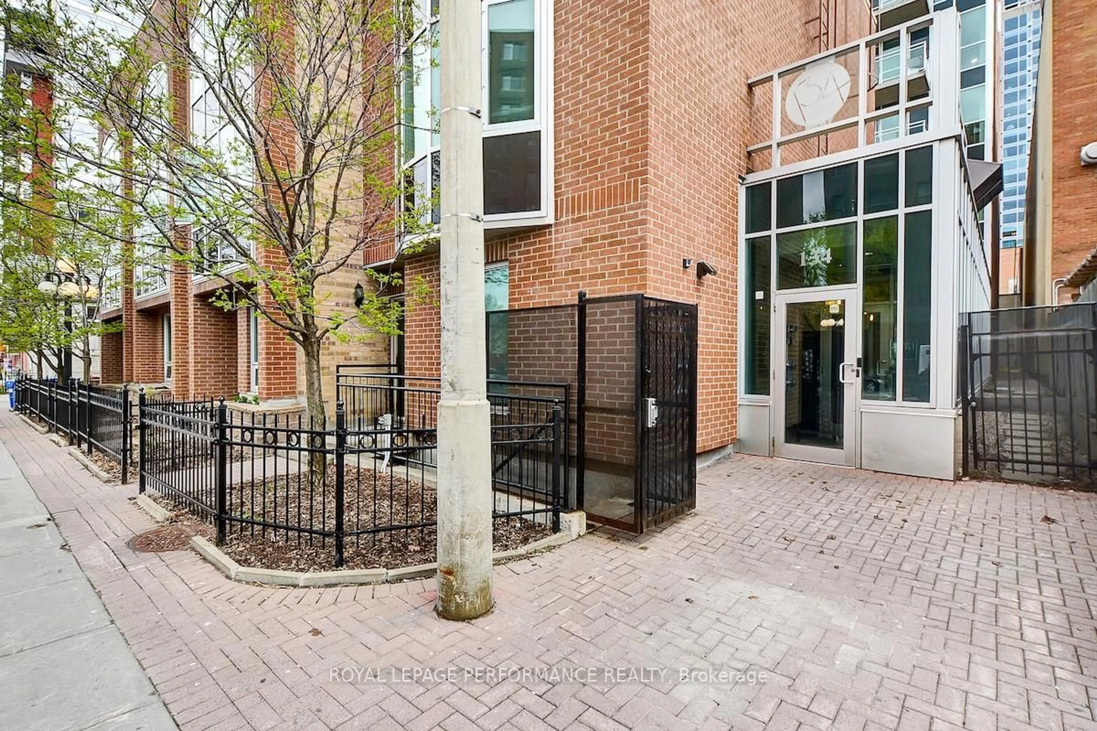 Unknown for 134 York St #103, Ottawa Ontario K1N 1K8