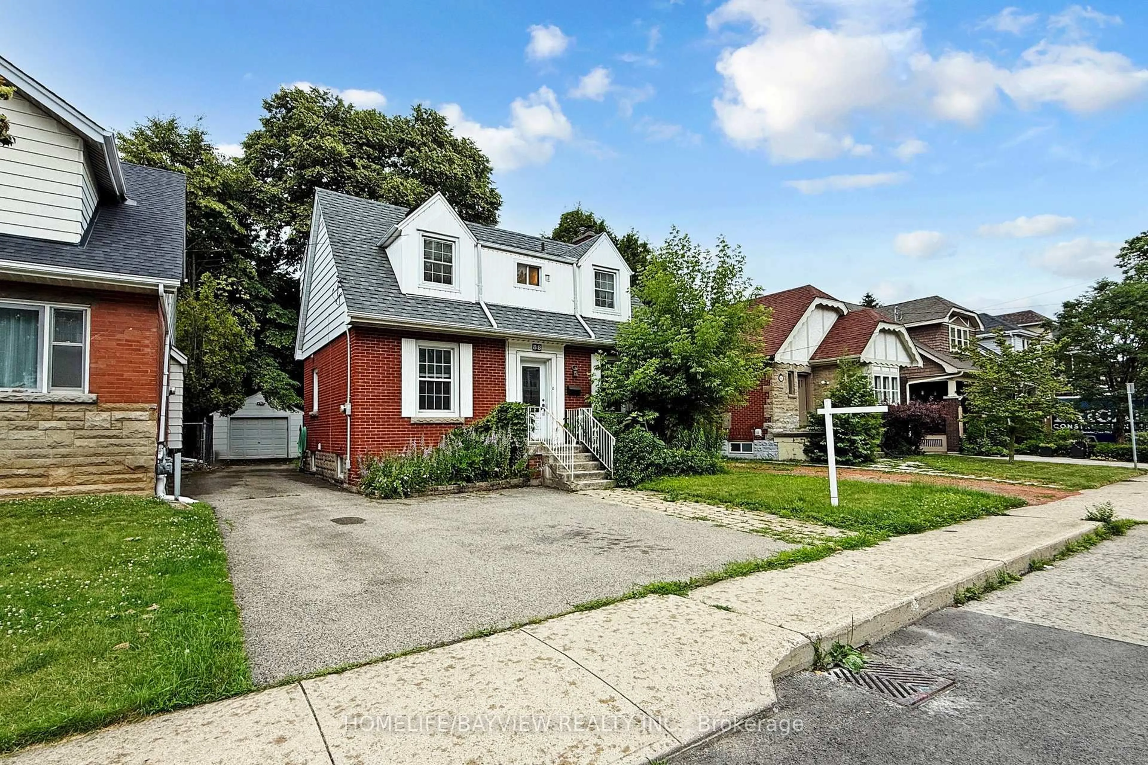 Unknown for 88 Arkell St, Hamilton Ontario L8S 1N7