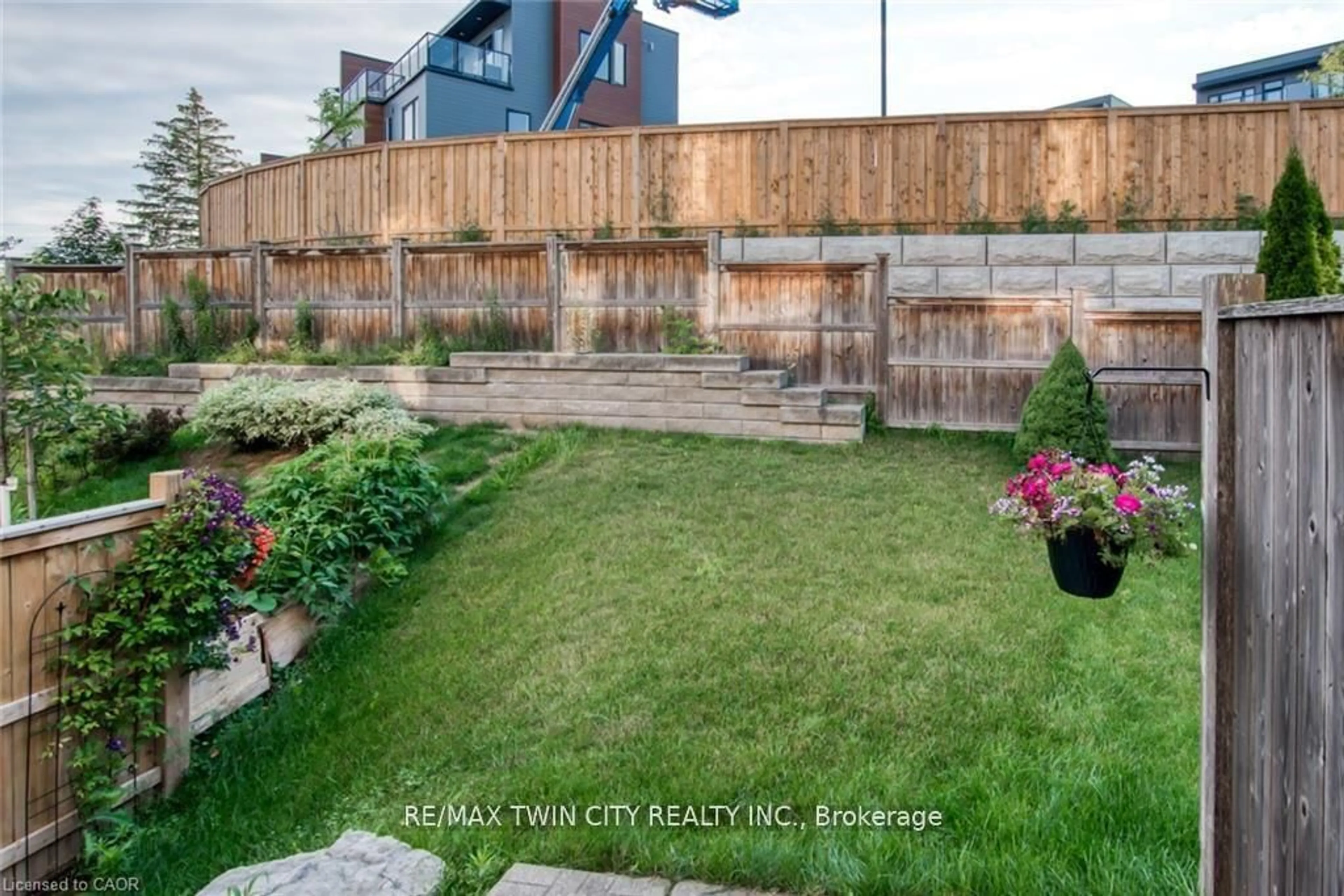 Patio, street for 43 Woolwich St, Kitchener Ontario N2K 1S2