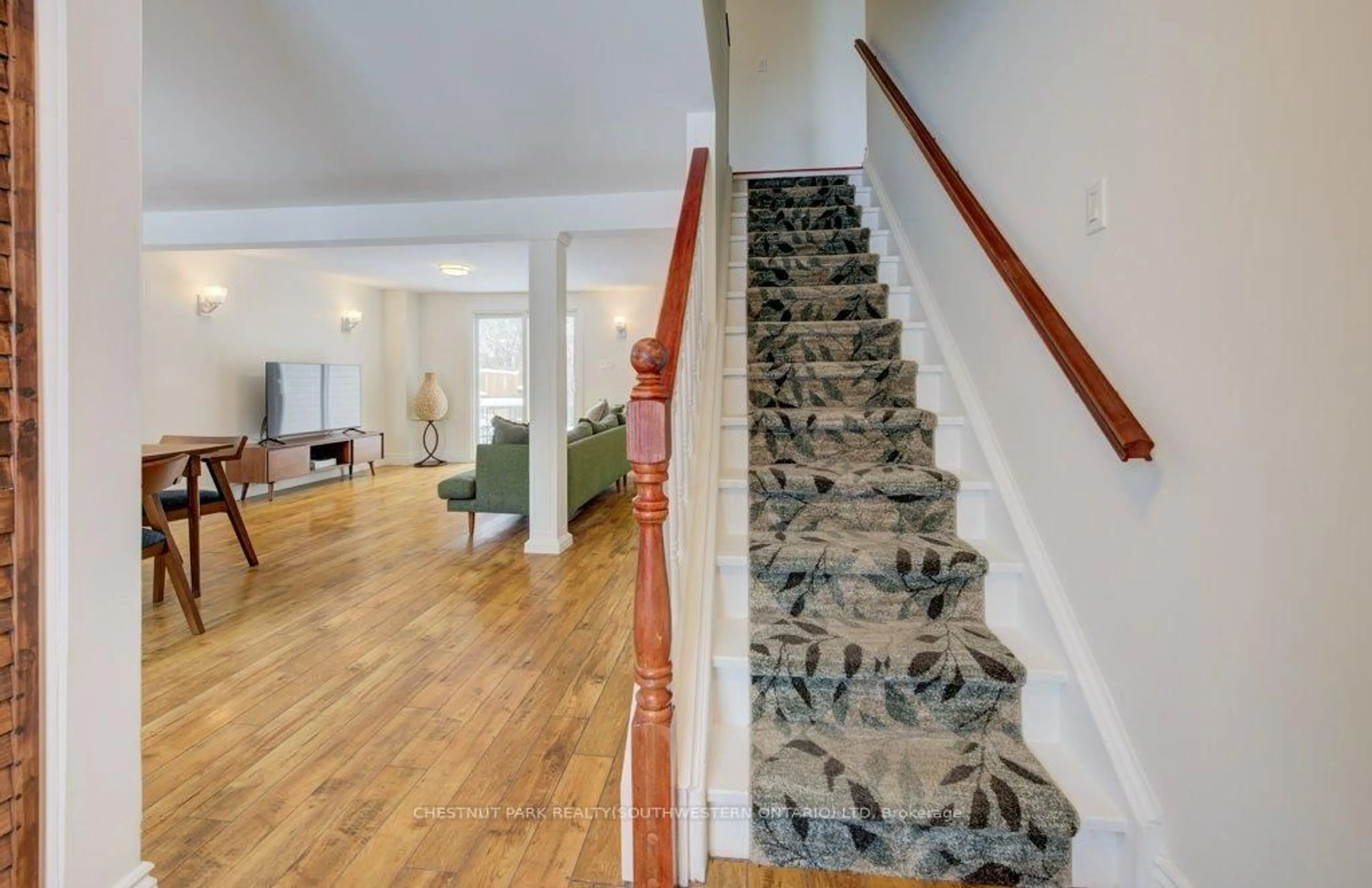 Unknown for 776 Scottsdale Dr, Guelph Ontario N1G 3L8