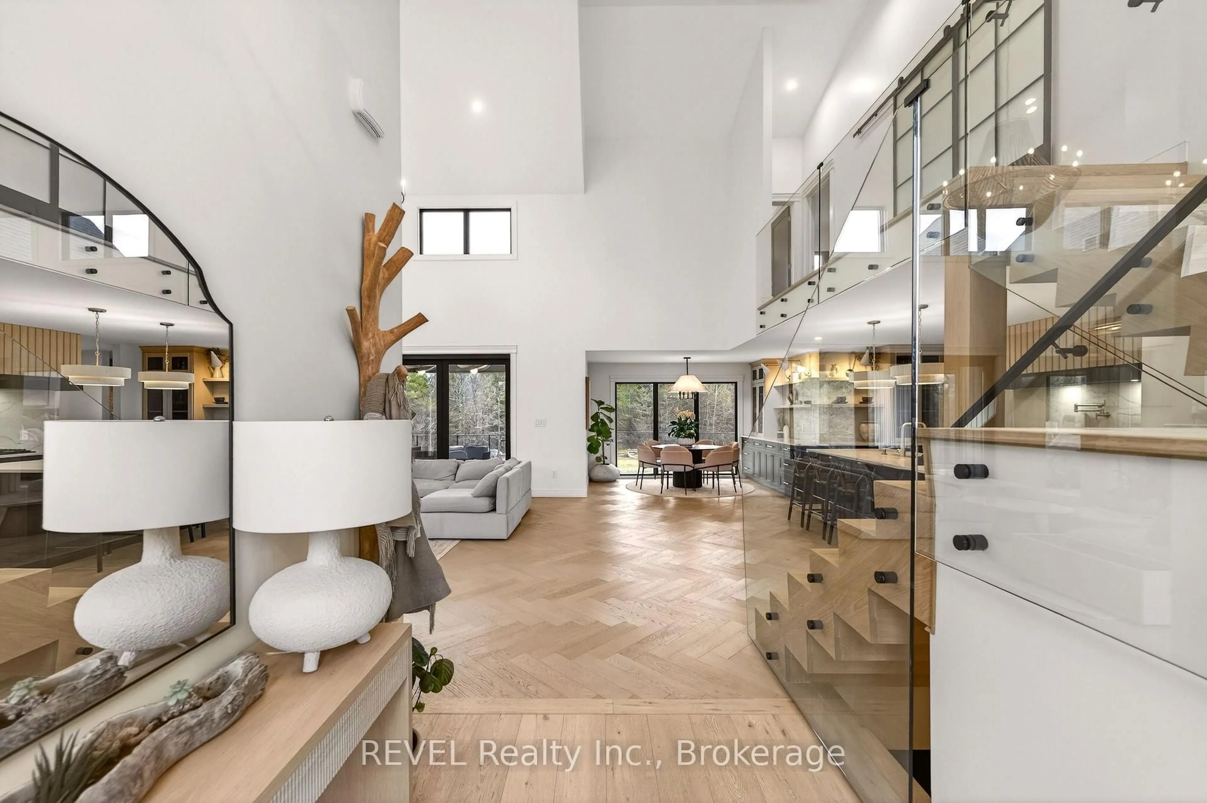 Open concept kitchen, ceramic/tile floor for 3901 White Rd, Port Colborne Ontario L3K 5V5